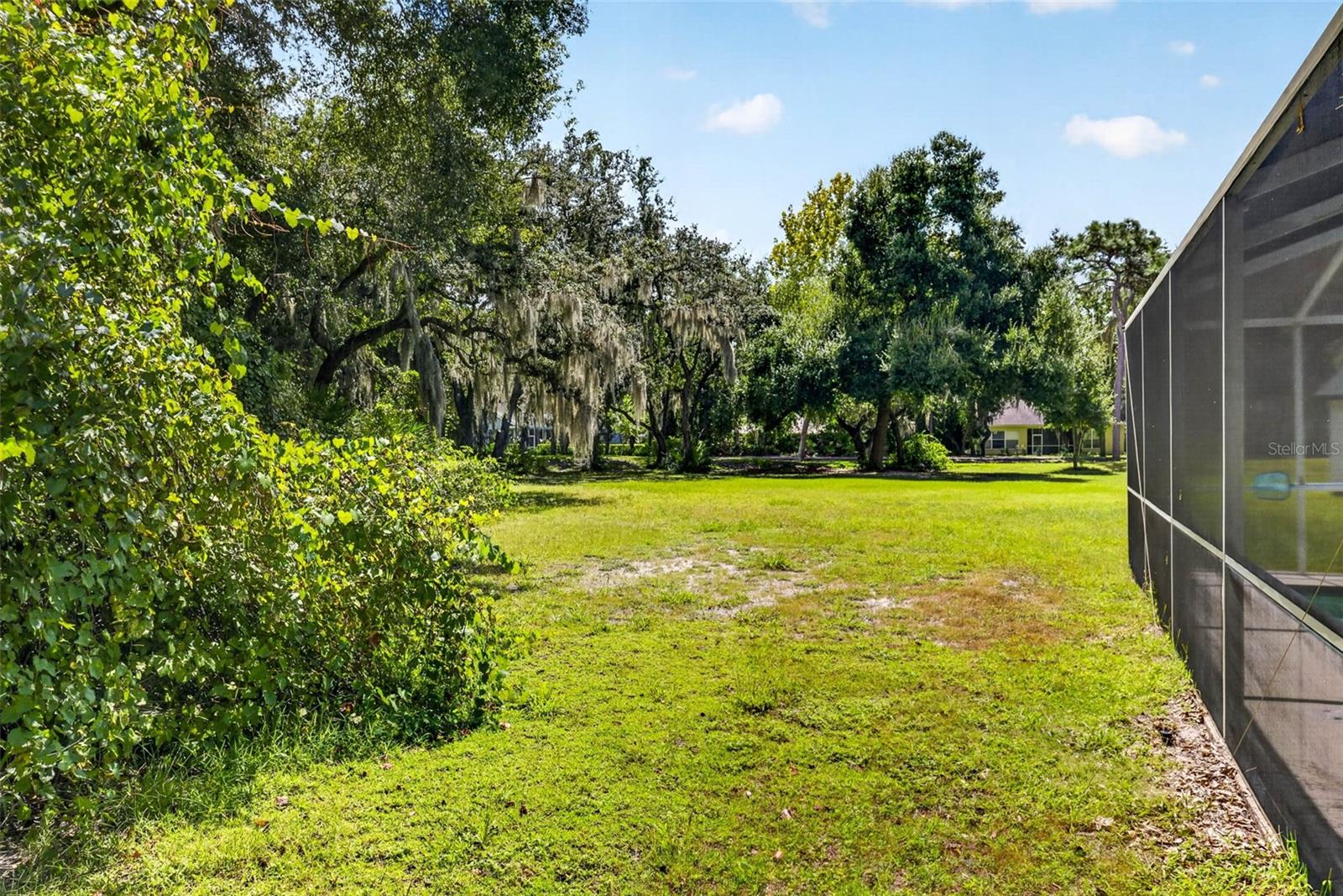 3318 SILVERPOND DR — photo 37