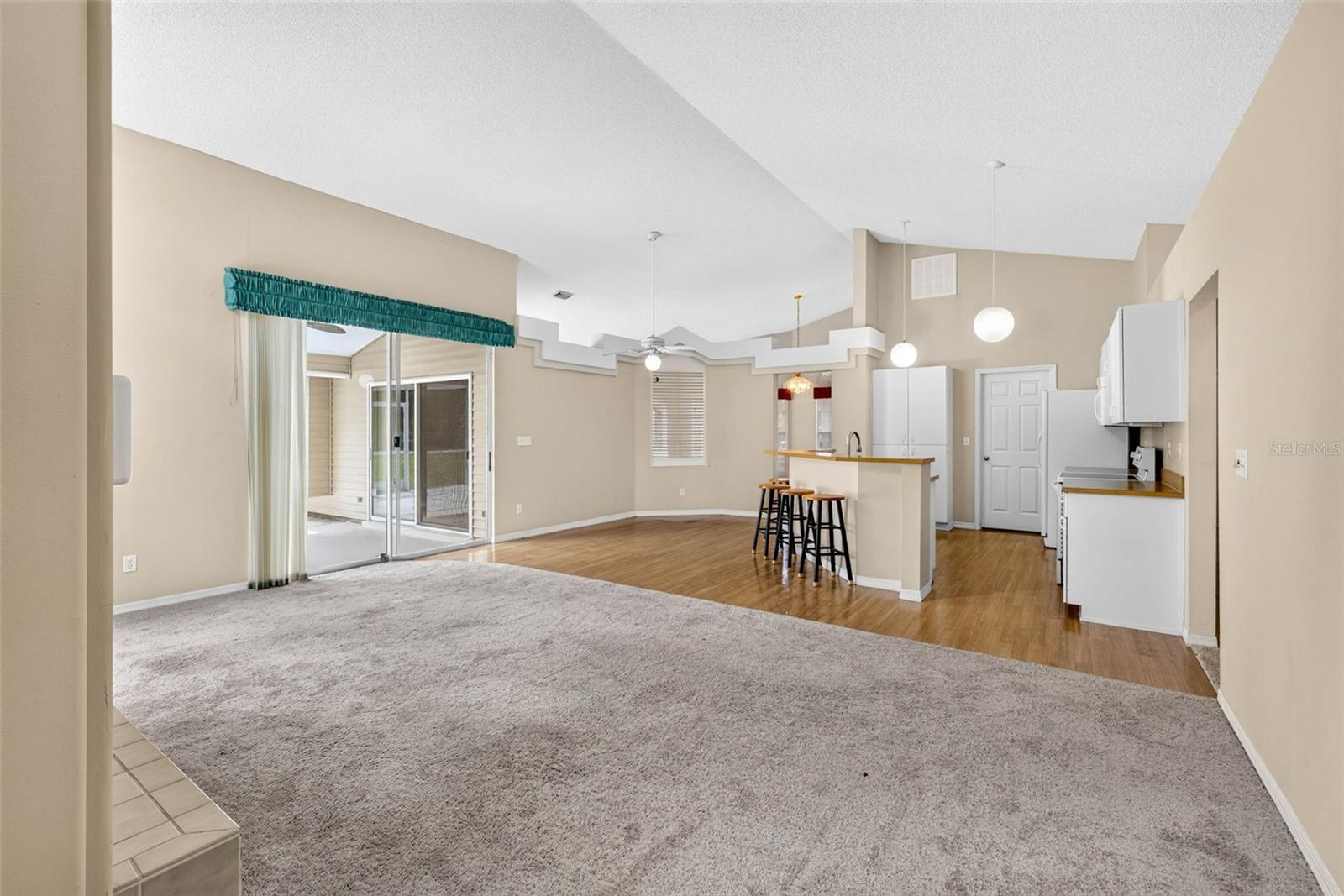 3318 SILVERPOND DR — photo 21