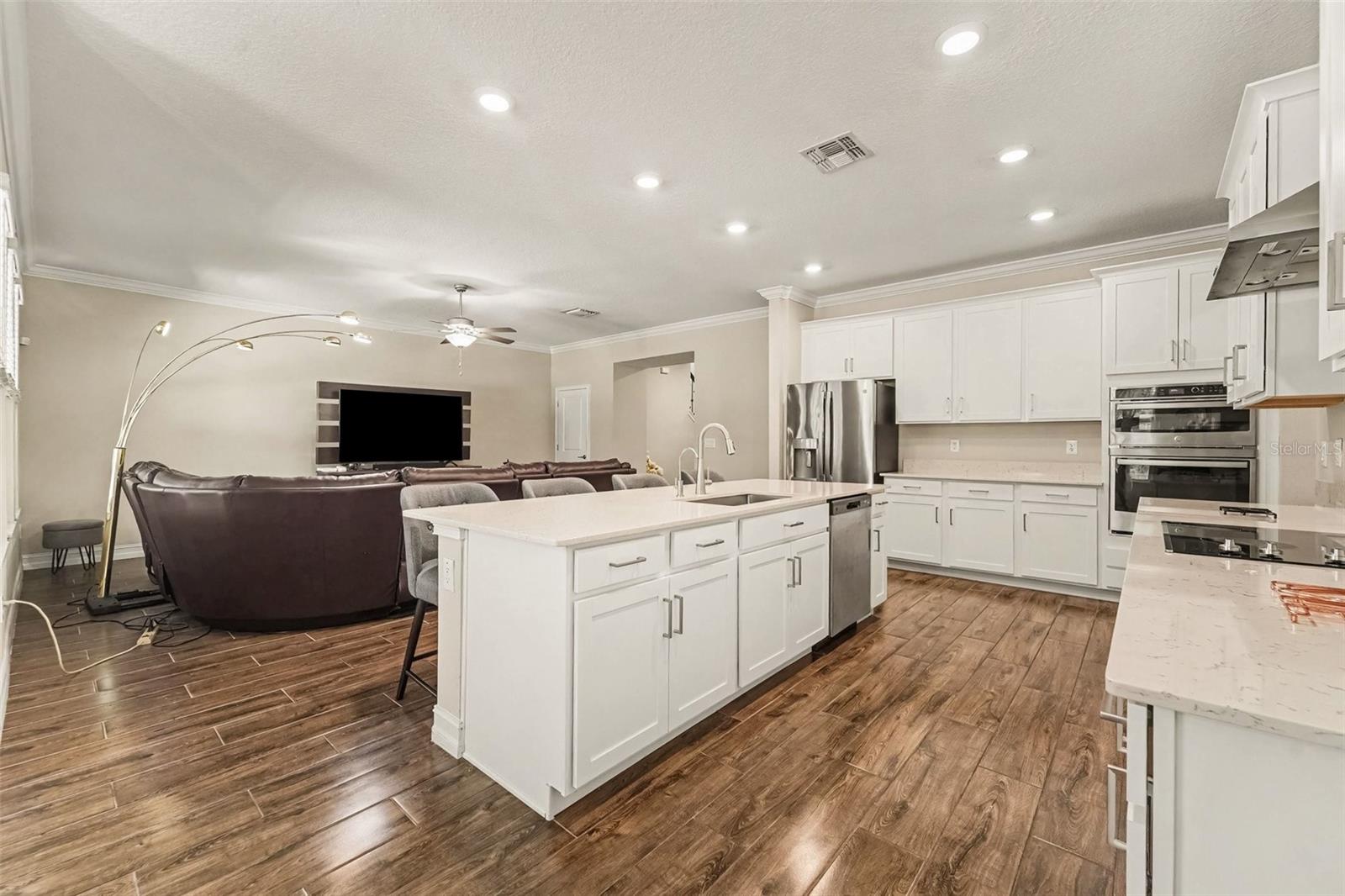 21590 VIOLET PERIWINKLE DR — photo 13