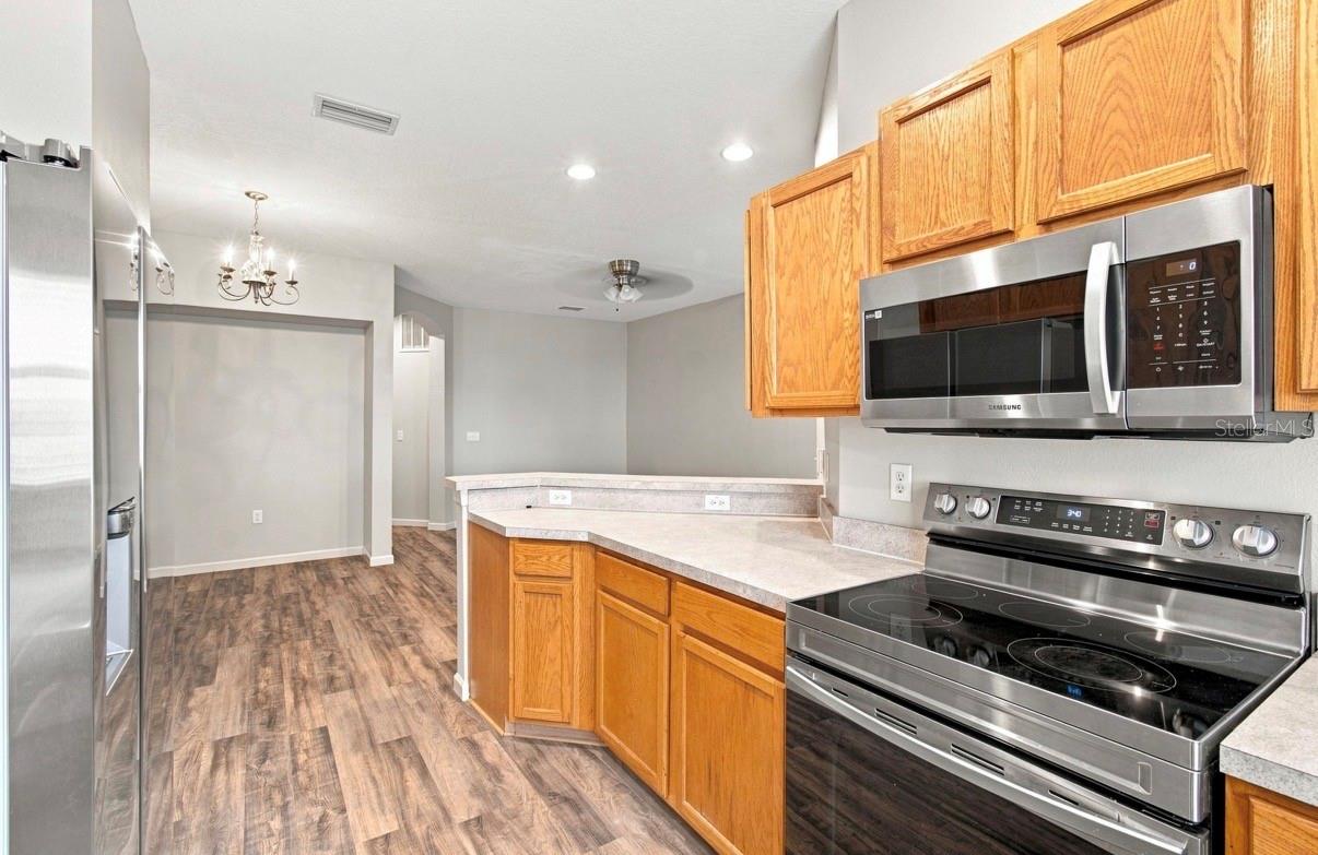 9904 VENETIAN RIVER WAY — photo 8
