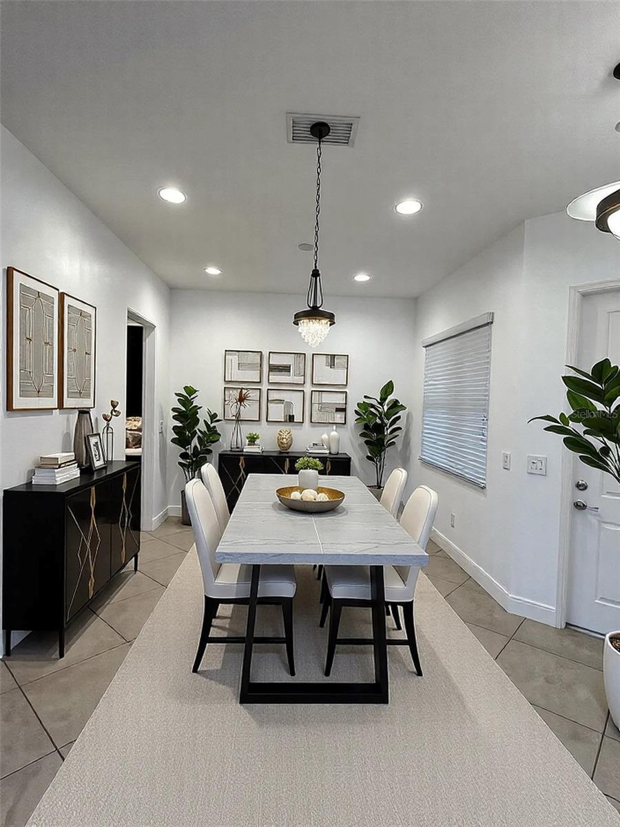 2106 SCHOLARTREE WAY — photo 3