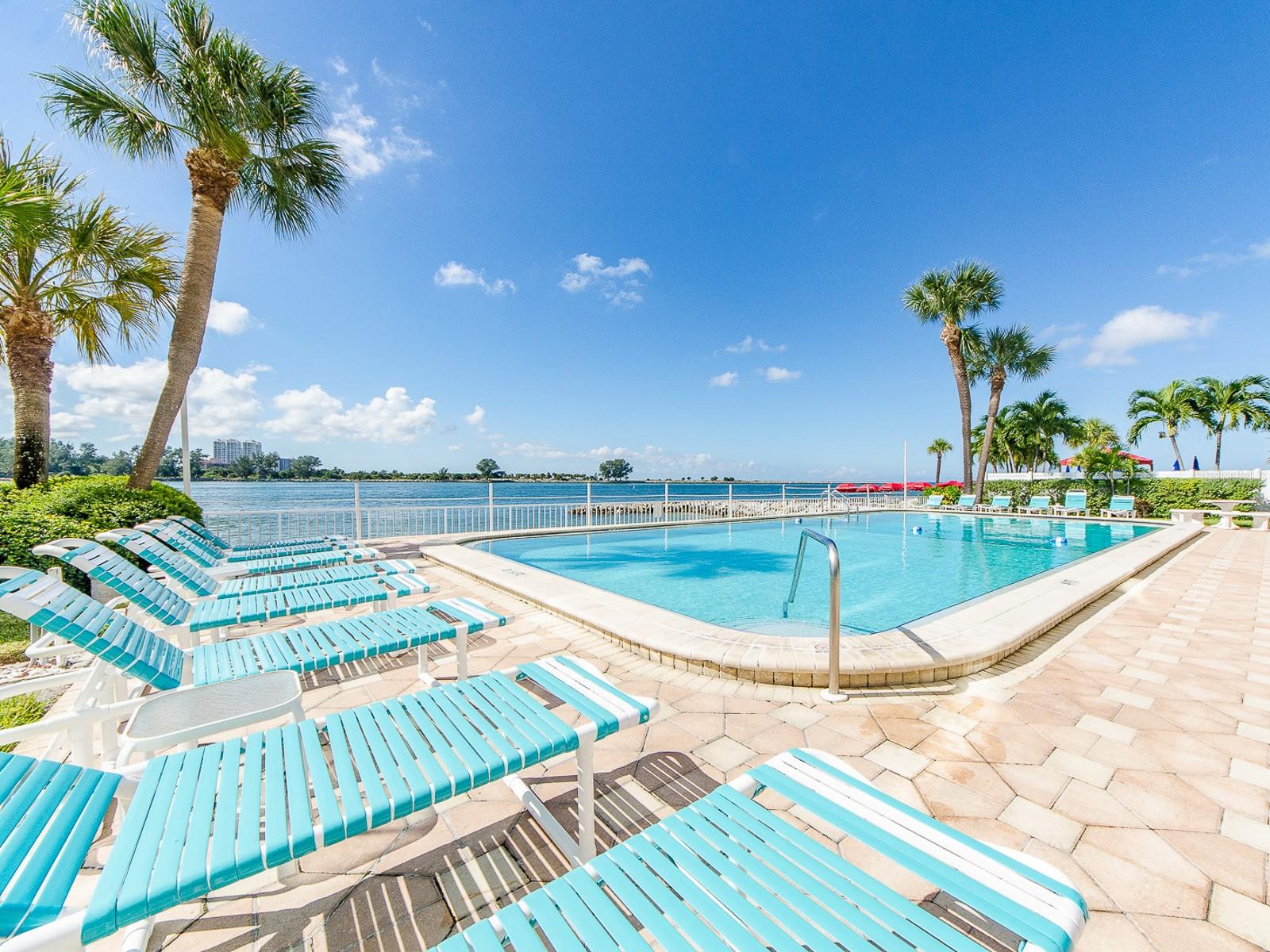 675 S GULFVIEW BLVD #1007 — photo 25