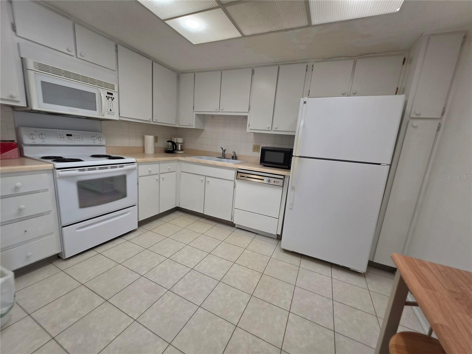 675 S GULFVIEW BLVD #1007 — photo 14
