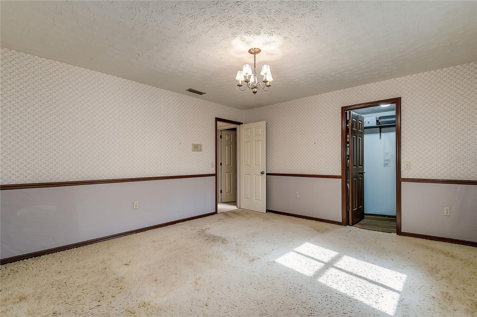 11327 CARTER GROVE LN — photo 32