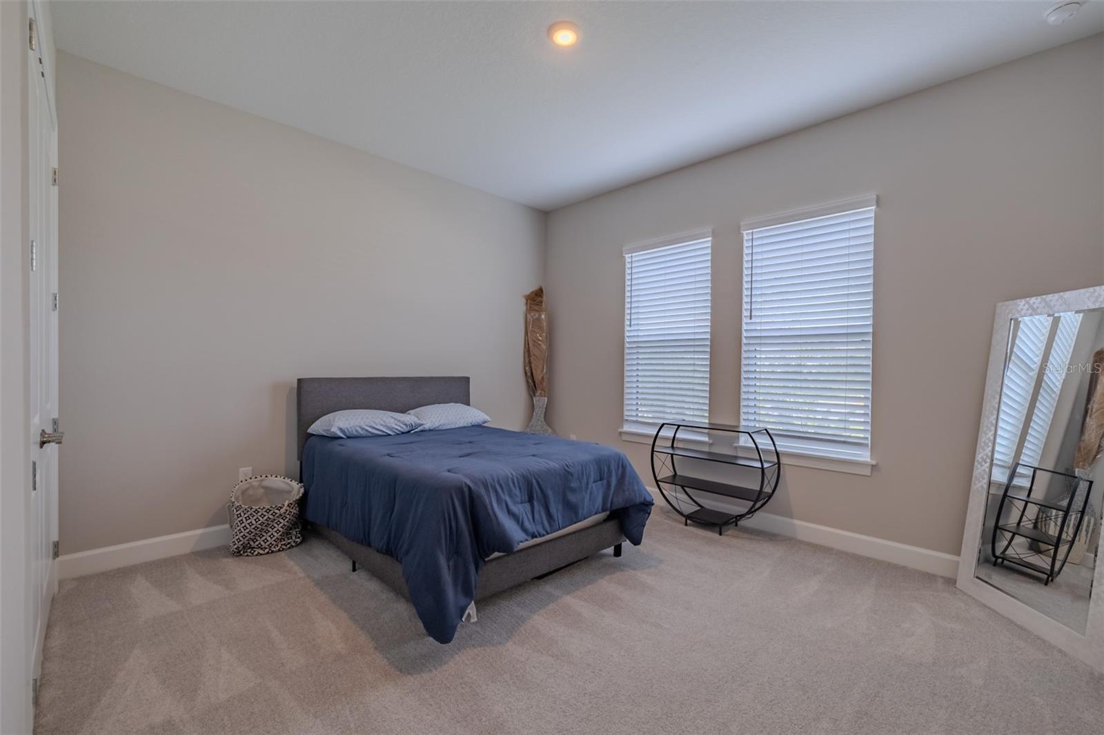 4727 FRECCIA LOOP — photo 42
