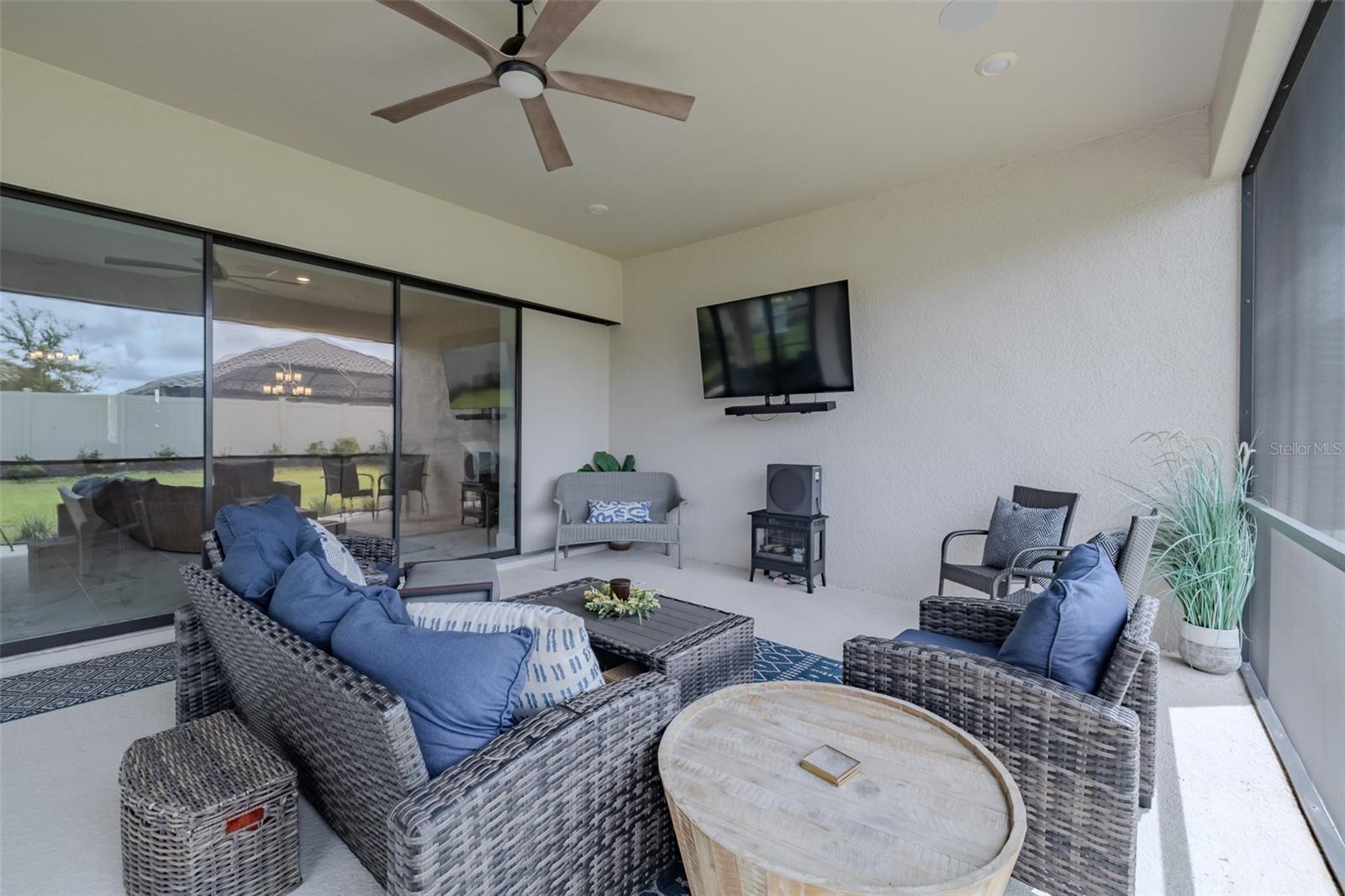 4727 FRECCIA LOOP — photo 35