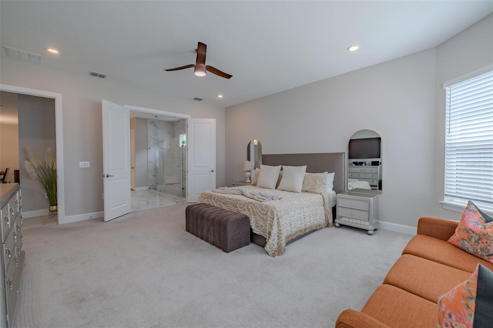 4727 FRECCIA LOOP — photo 16