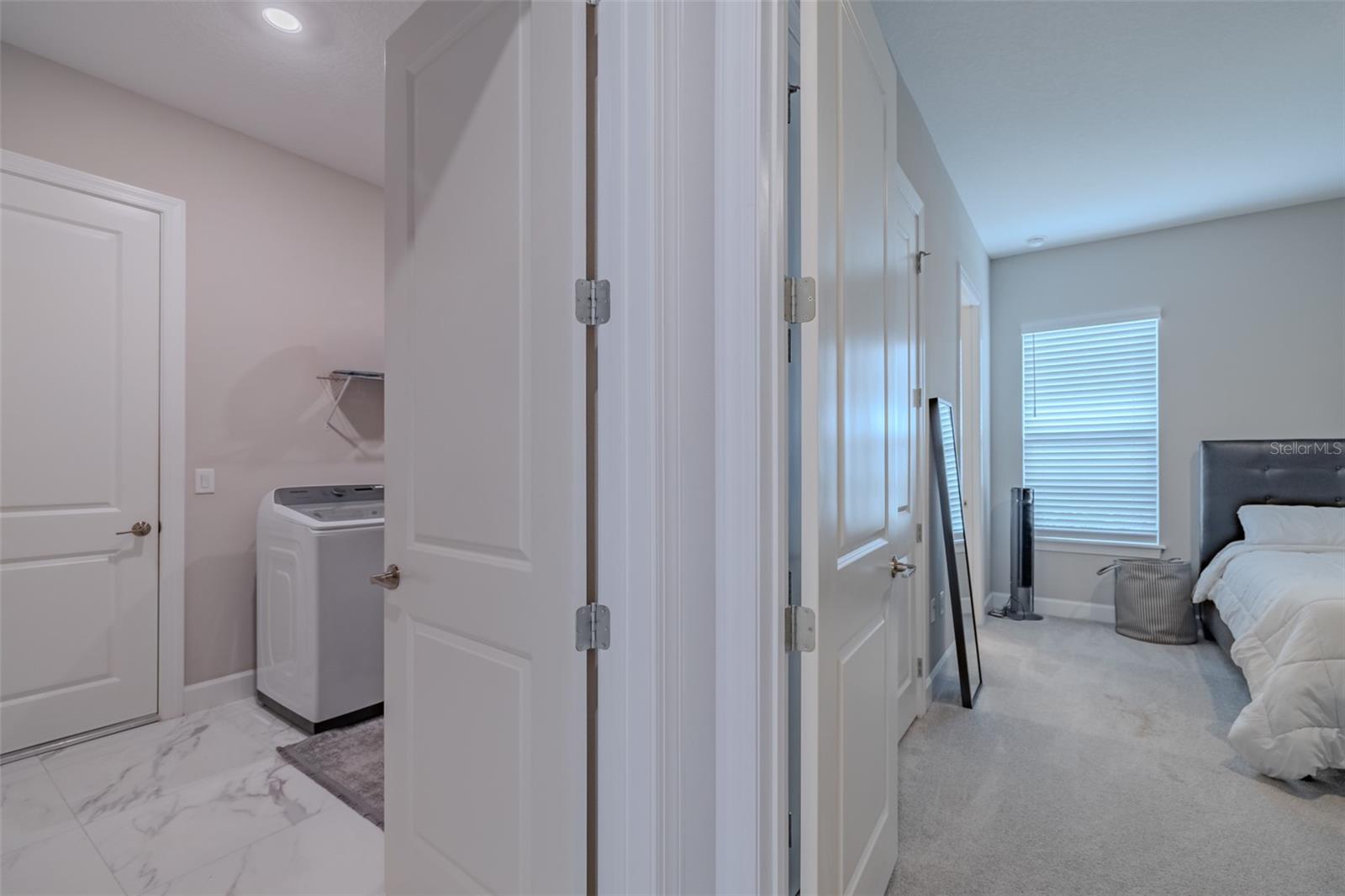 4727 FRECCIA LOOP — photo 23