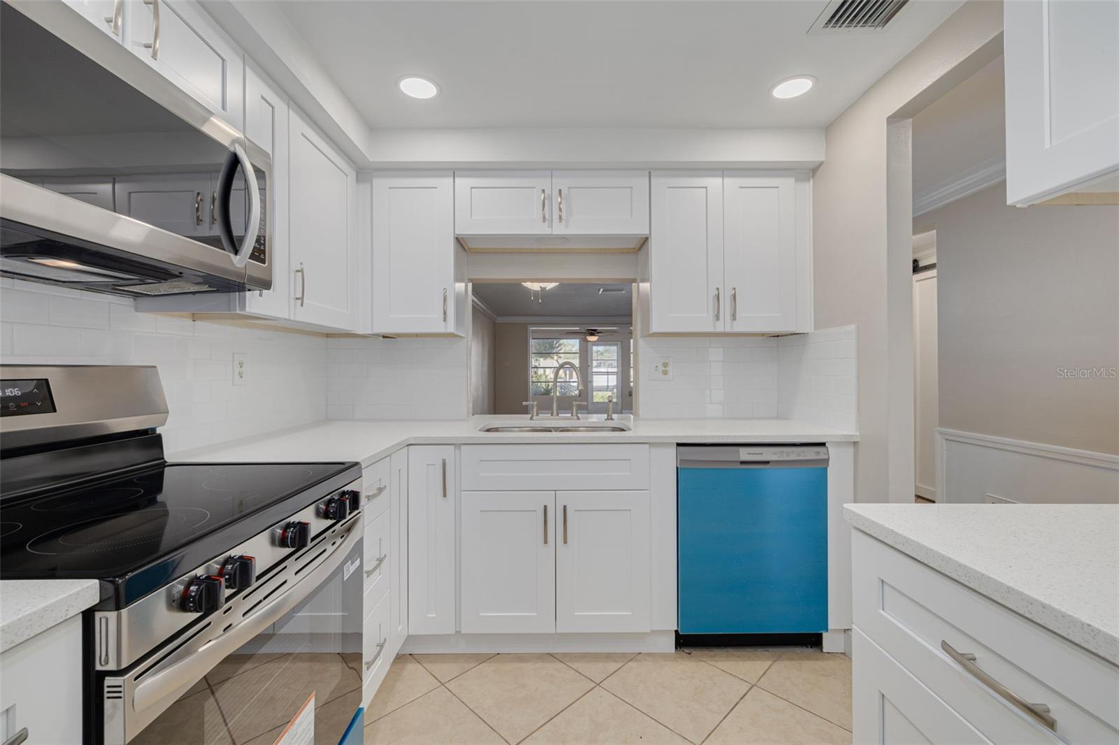 Home in NEW PORT RICHEY — photo 17