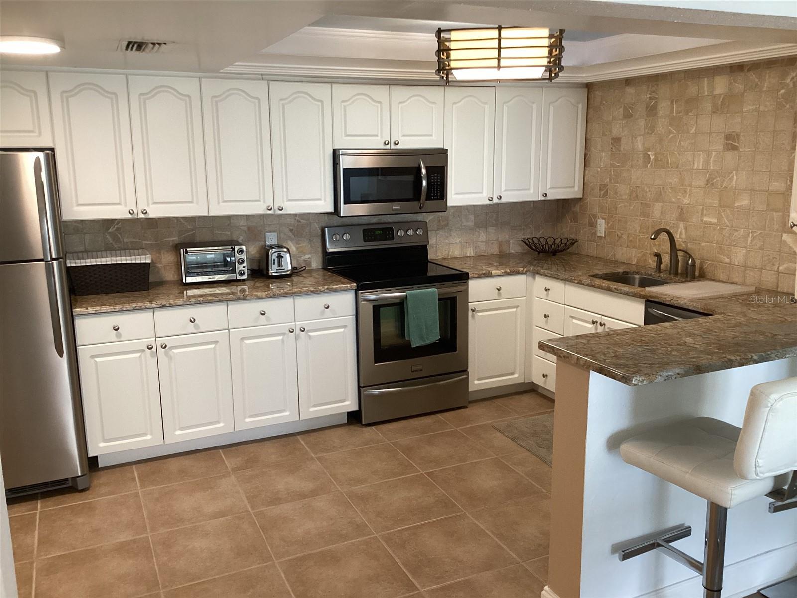 1460 GULF BLVD #702 — photo 4