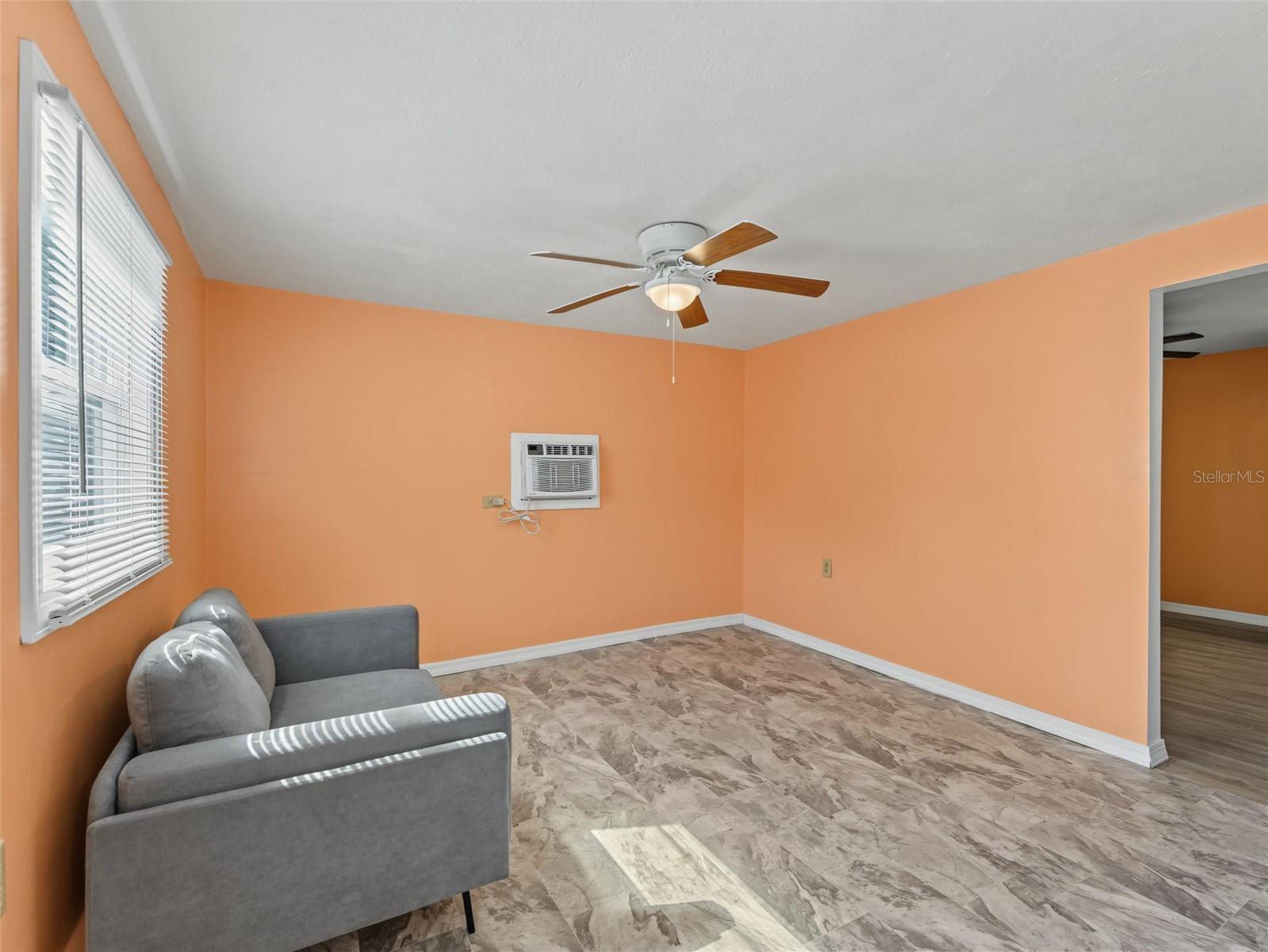 13231 LAUDERDALE ST — photo 50