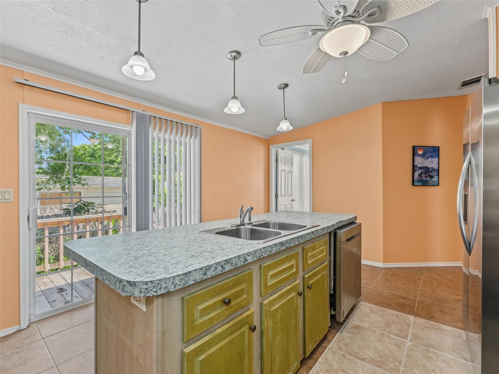 13231 LAUDERDALE ST — photo 27