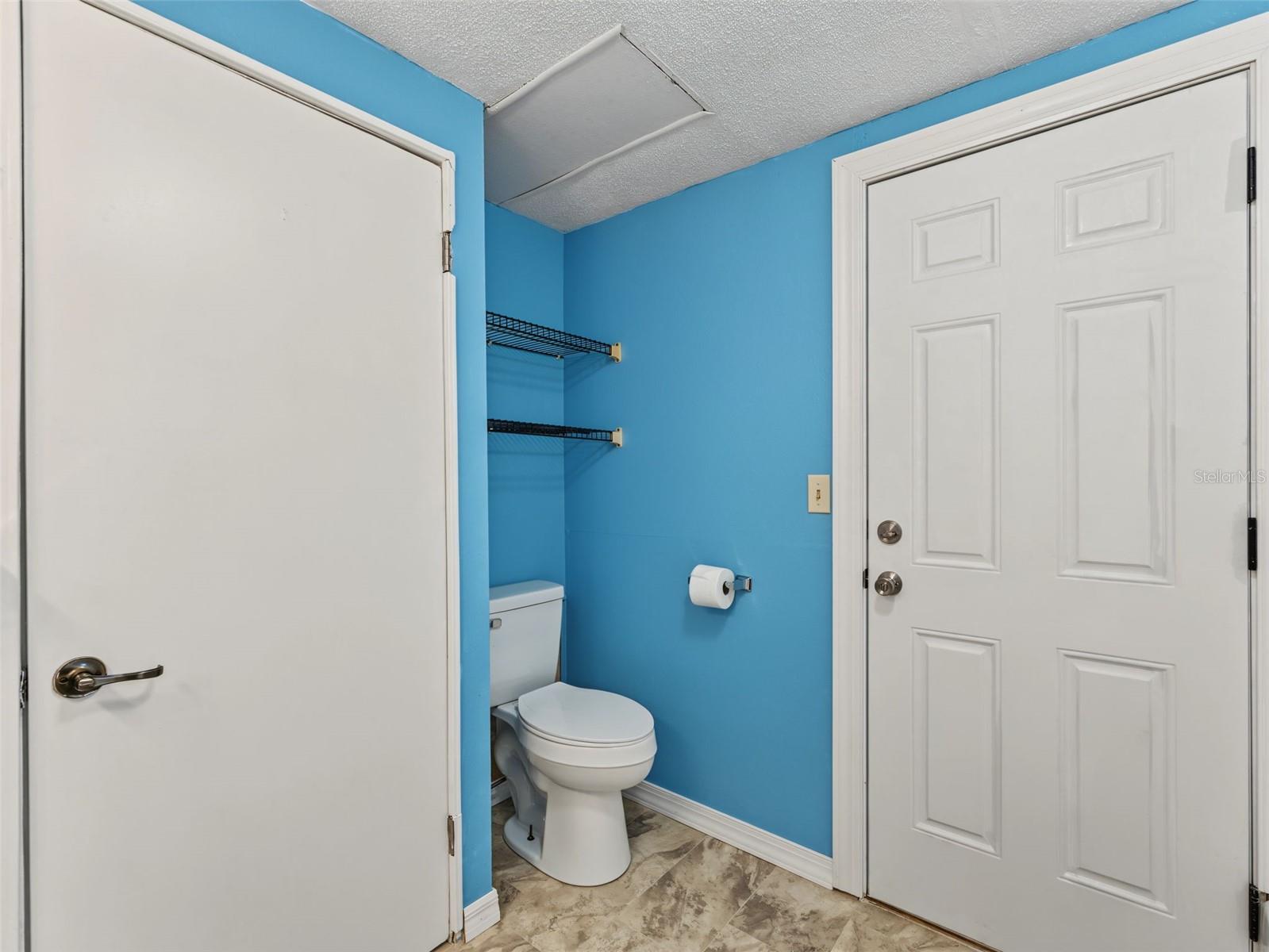 13231 LAUDERDALE ST — photo 57