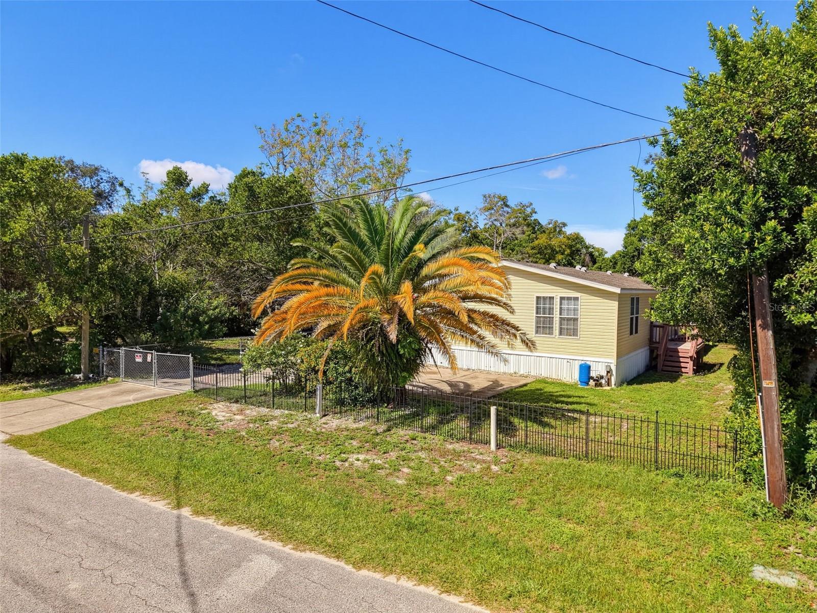 13231 LAUDERDALE ST — photo 70