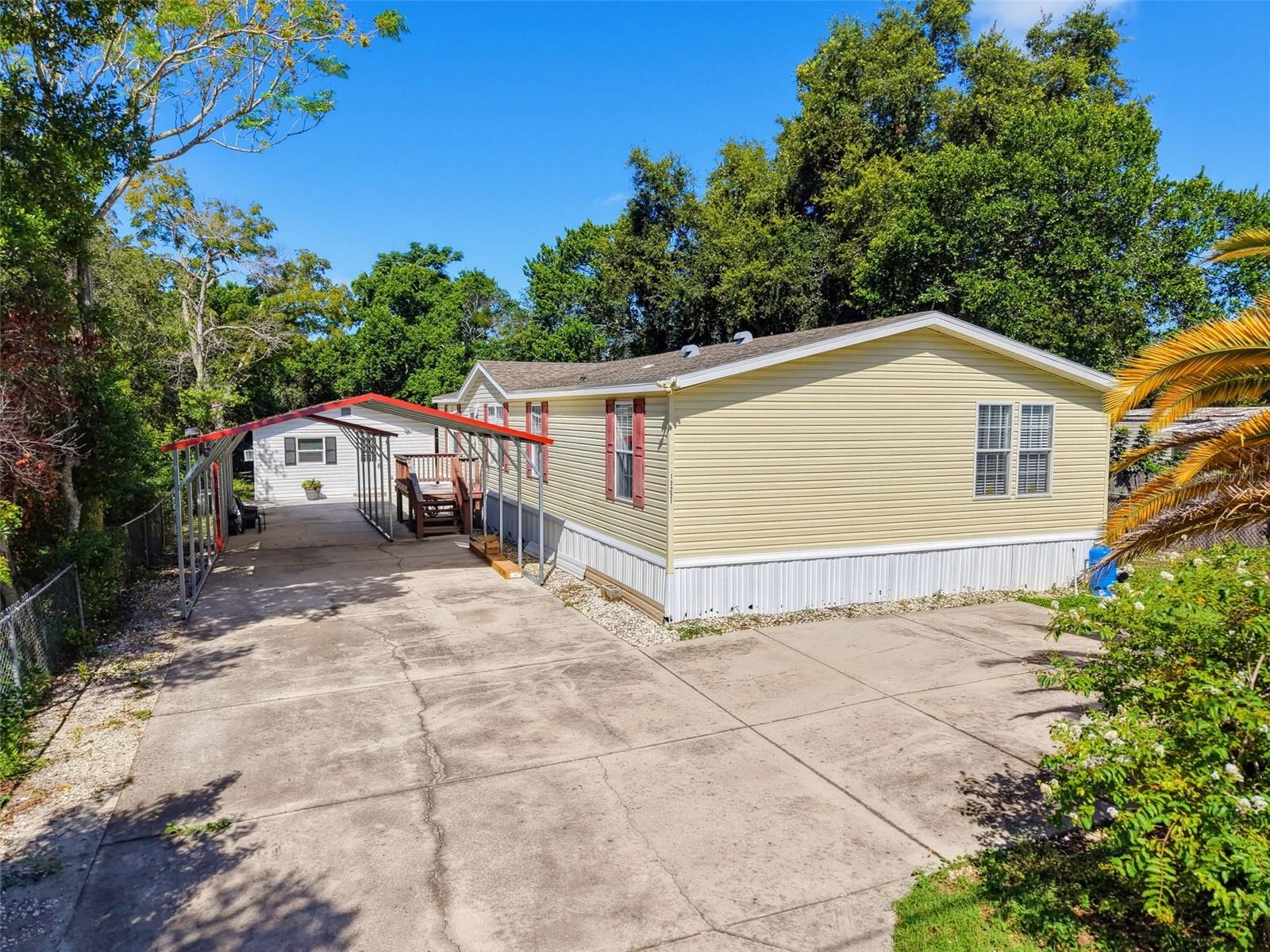 13231 LAUDERDALE ST — photo 3