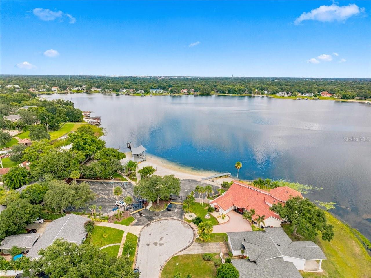 11609 CARROLLWOOD DR — photo 4