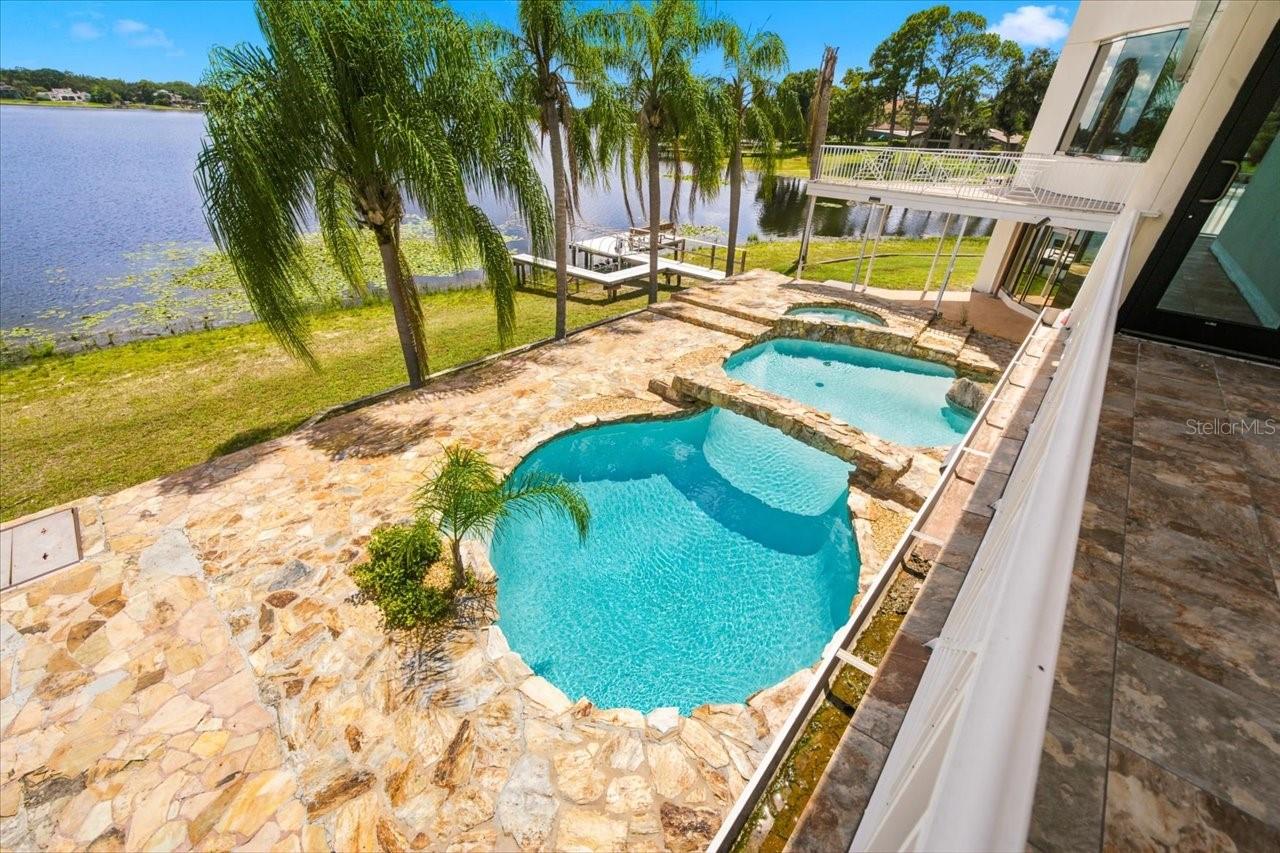 11609 CARROLLWOOD DR — photo 18