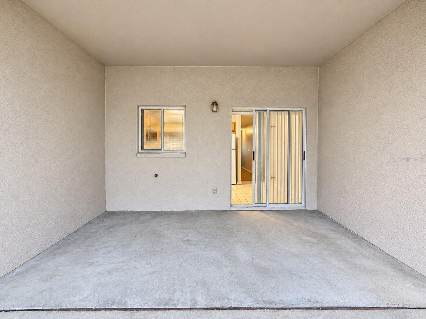 2260 FLUORSHIRE DR — photo 13