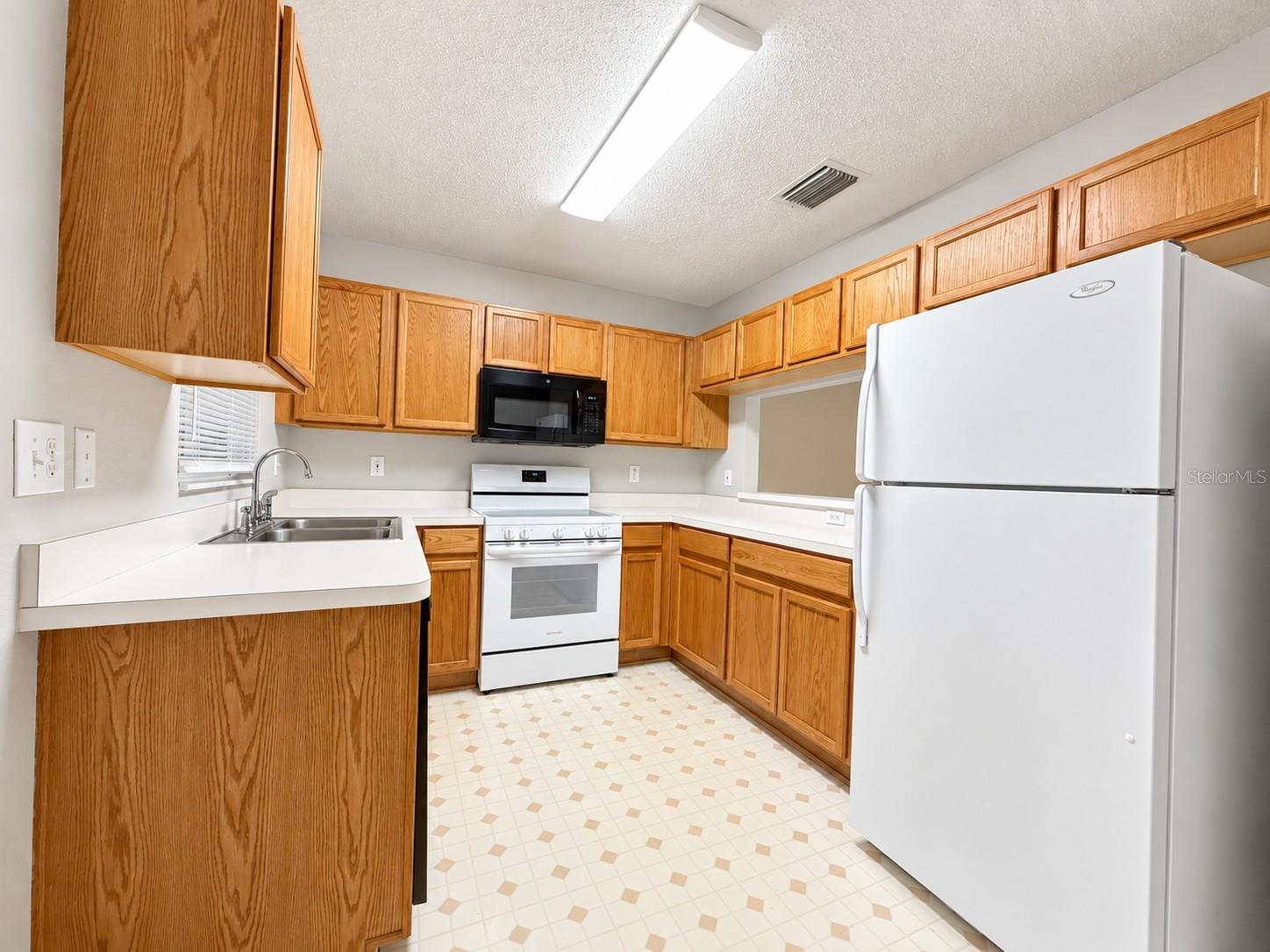 2260 FLUORSHIRE DR — photo 7