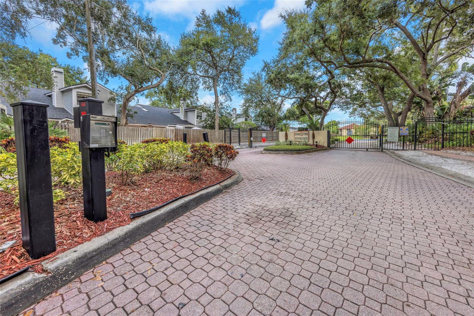 1906 HAMMOCK PINE BLVD #1906 — photo 47
