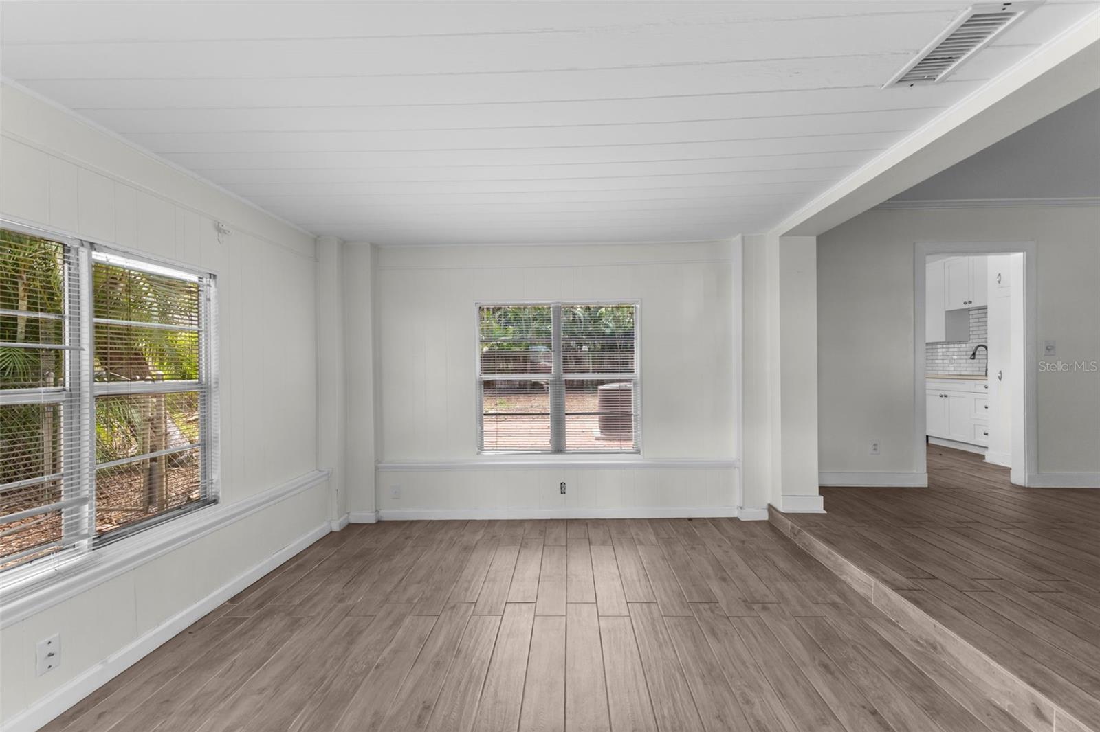 4010 W ANGELES ST — photo 11