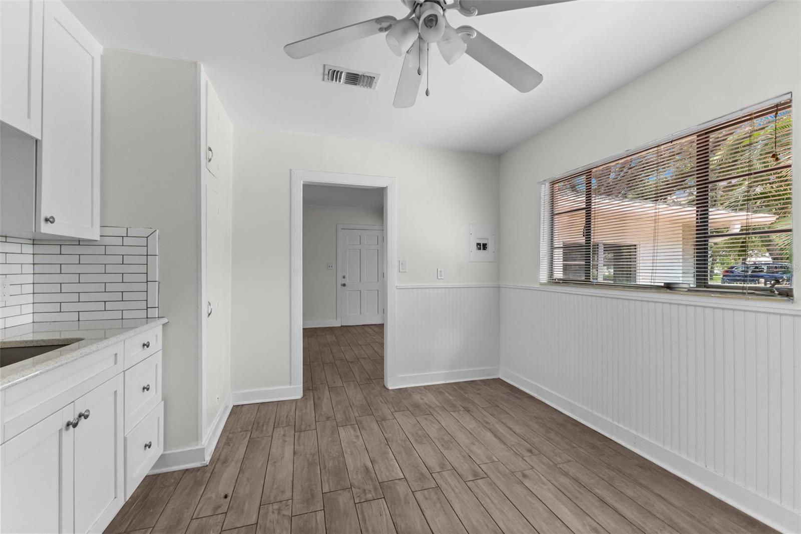 4010 W ANGELES ST — photo 17