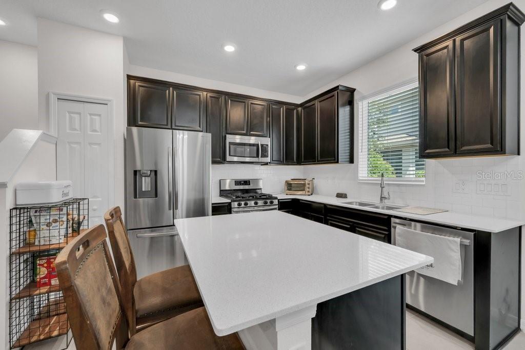 5730 SKYTOP DR — photo 8