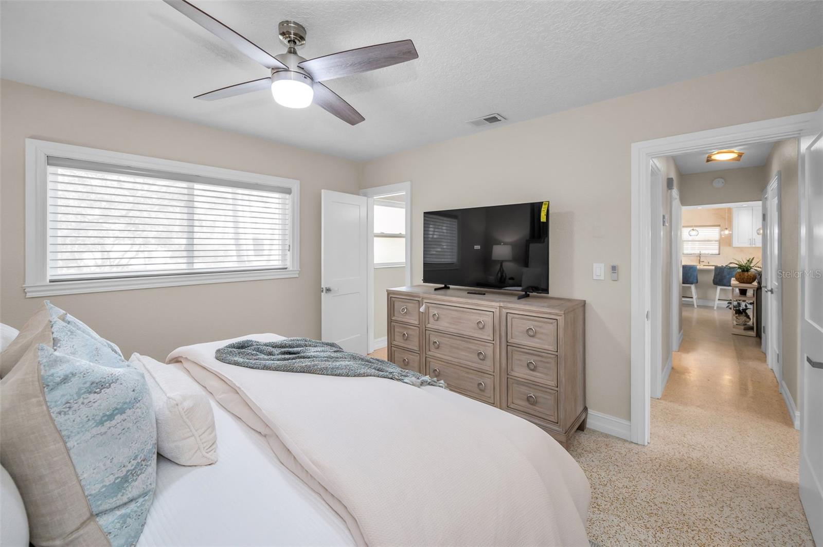 52 N PINE CIR — photo 34