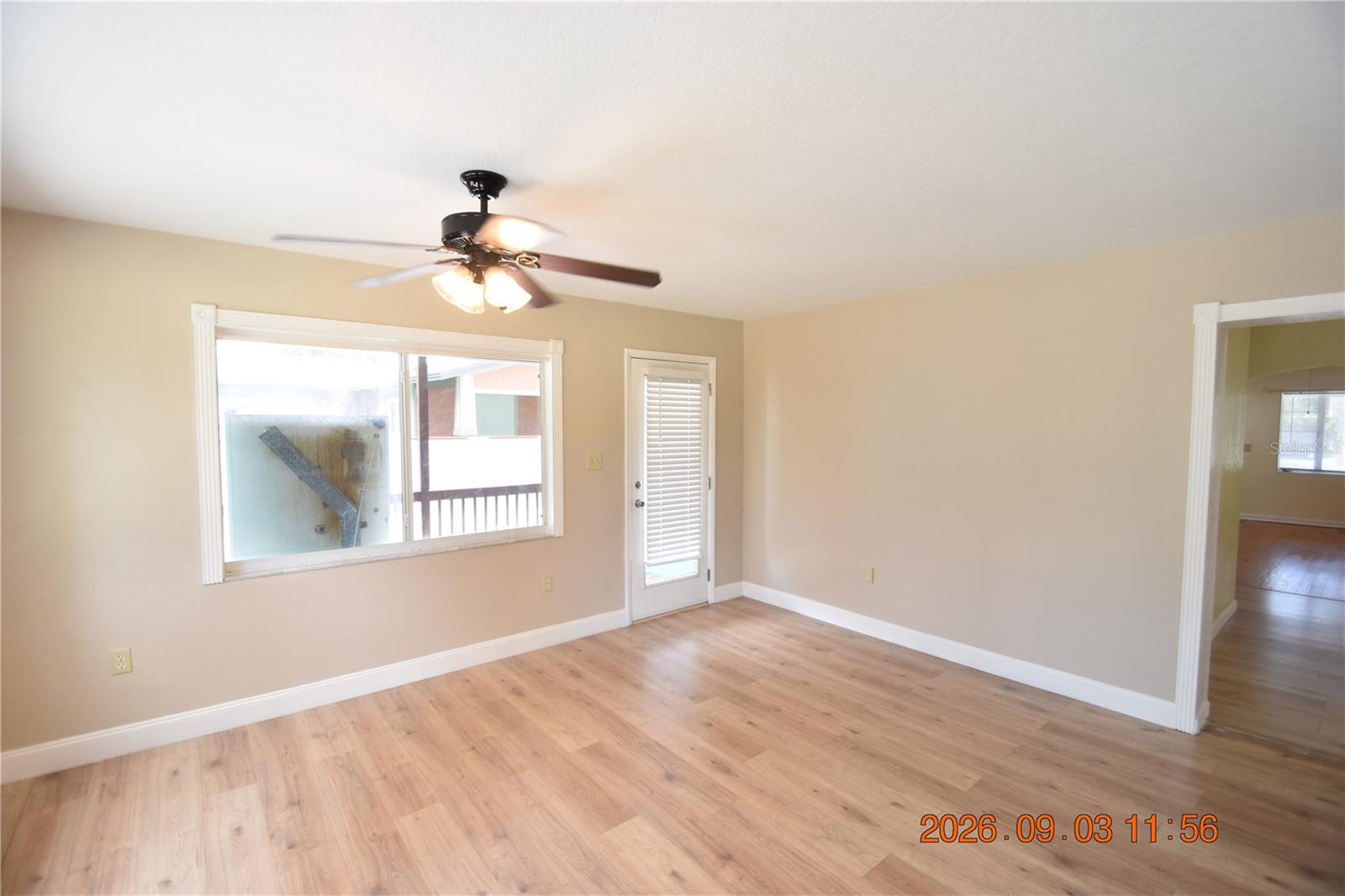 906 7TH AVE SW #Right — photo 16