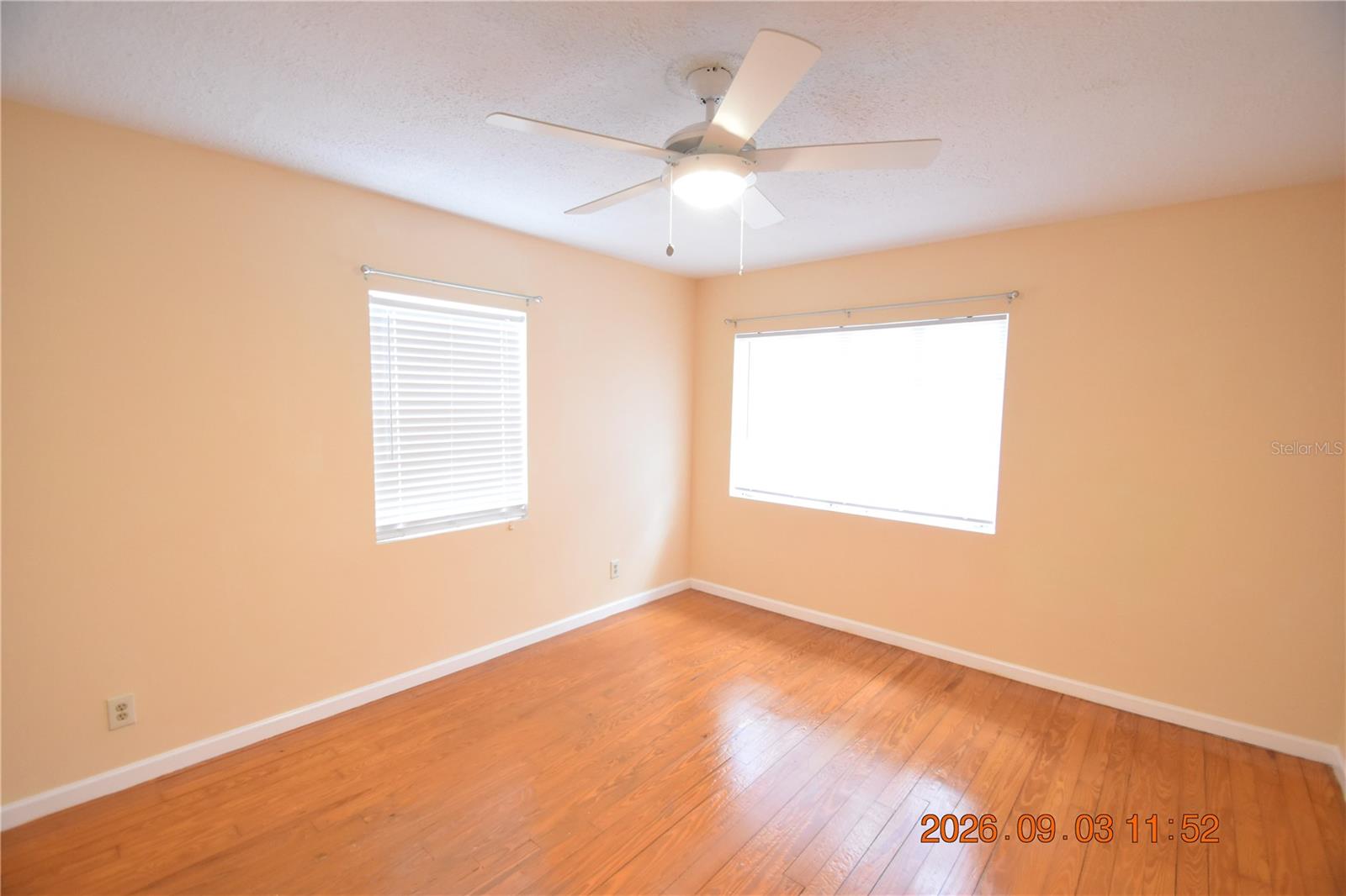 906 7TH AVE SW #Right — photo 22