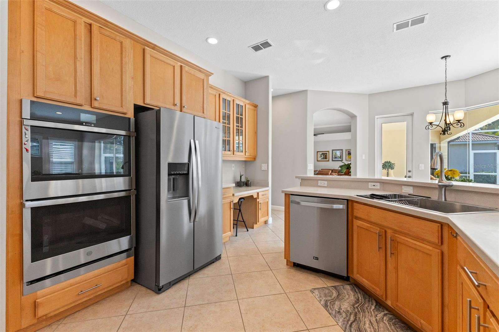 6840 COYOTE RIDGE CT — photo 4