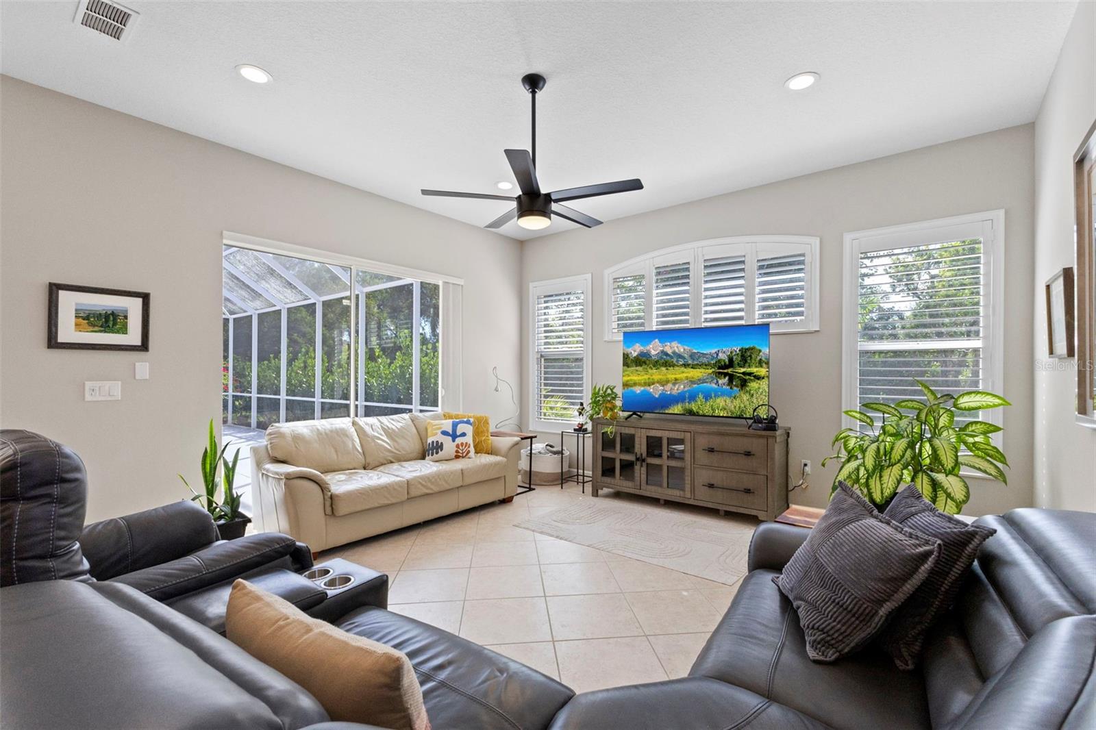 6840 COYOTE RIDGE CT — photo 12
