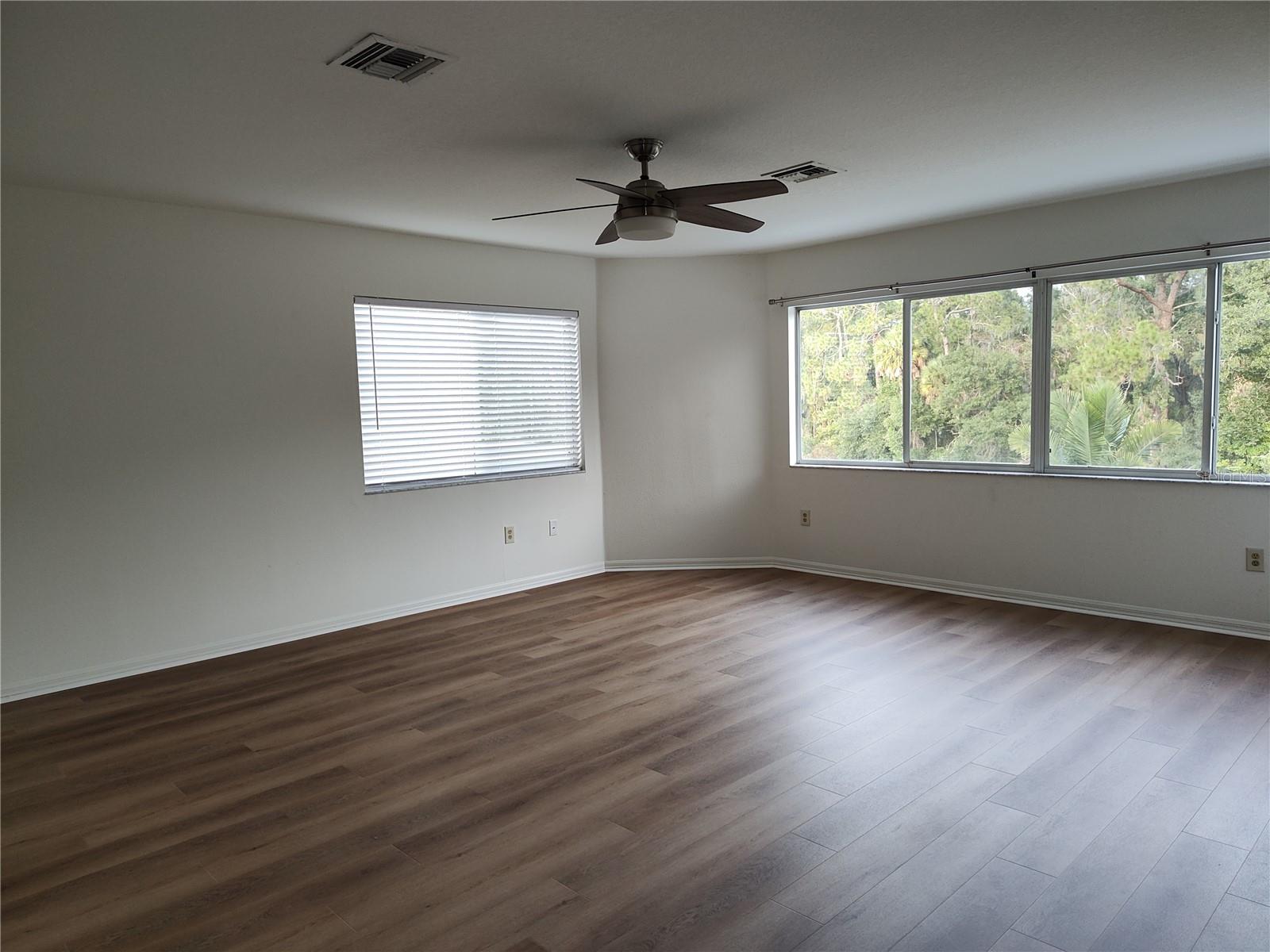 27536 BREAKERS DR — photo 6