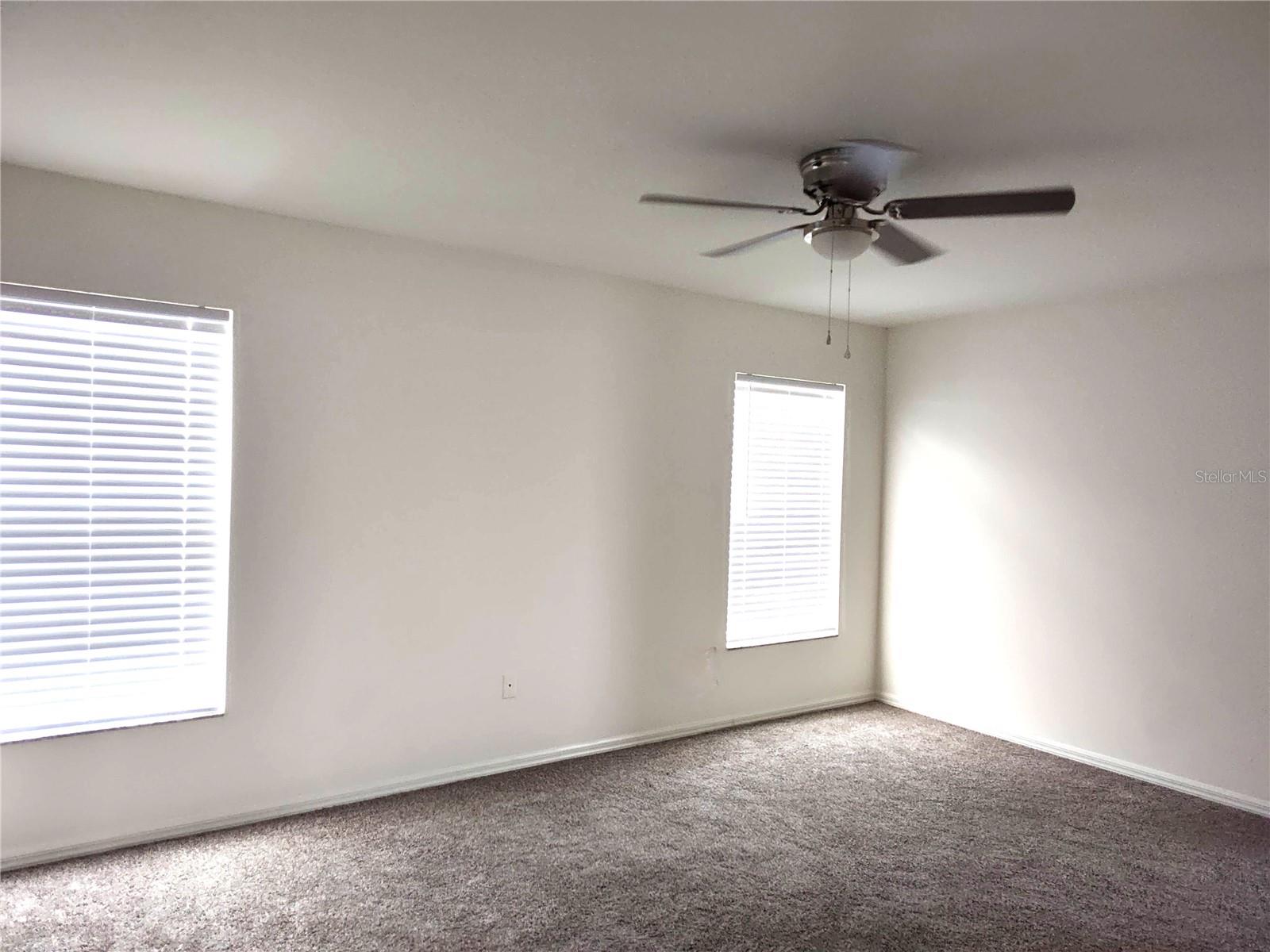 27536 BREAKERS DR — photo 7