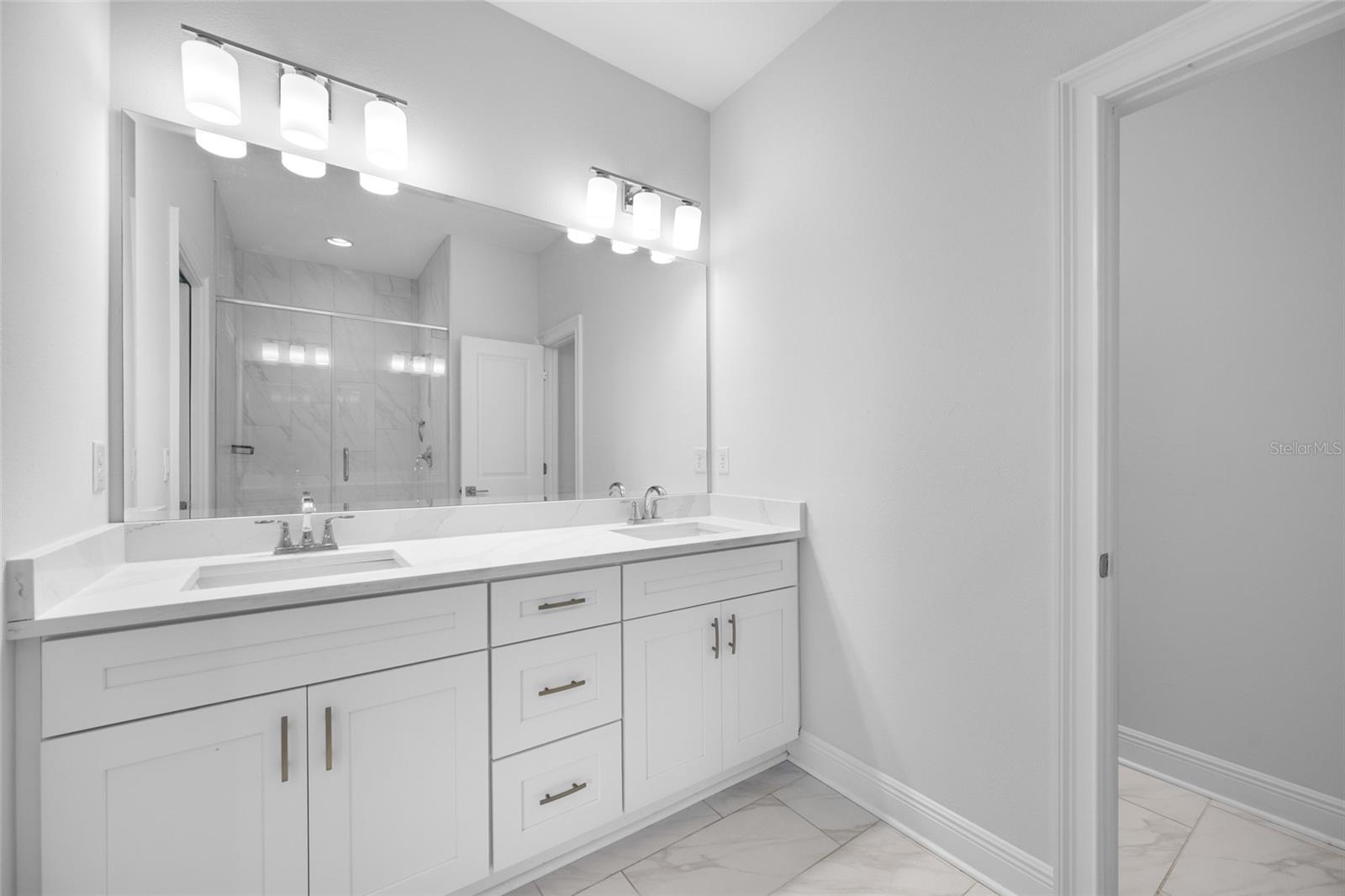 4302 W NORTH B ST #2 — photo 29