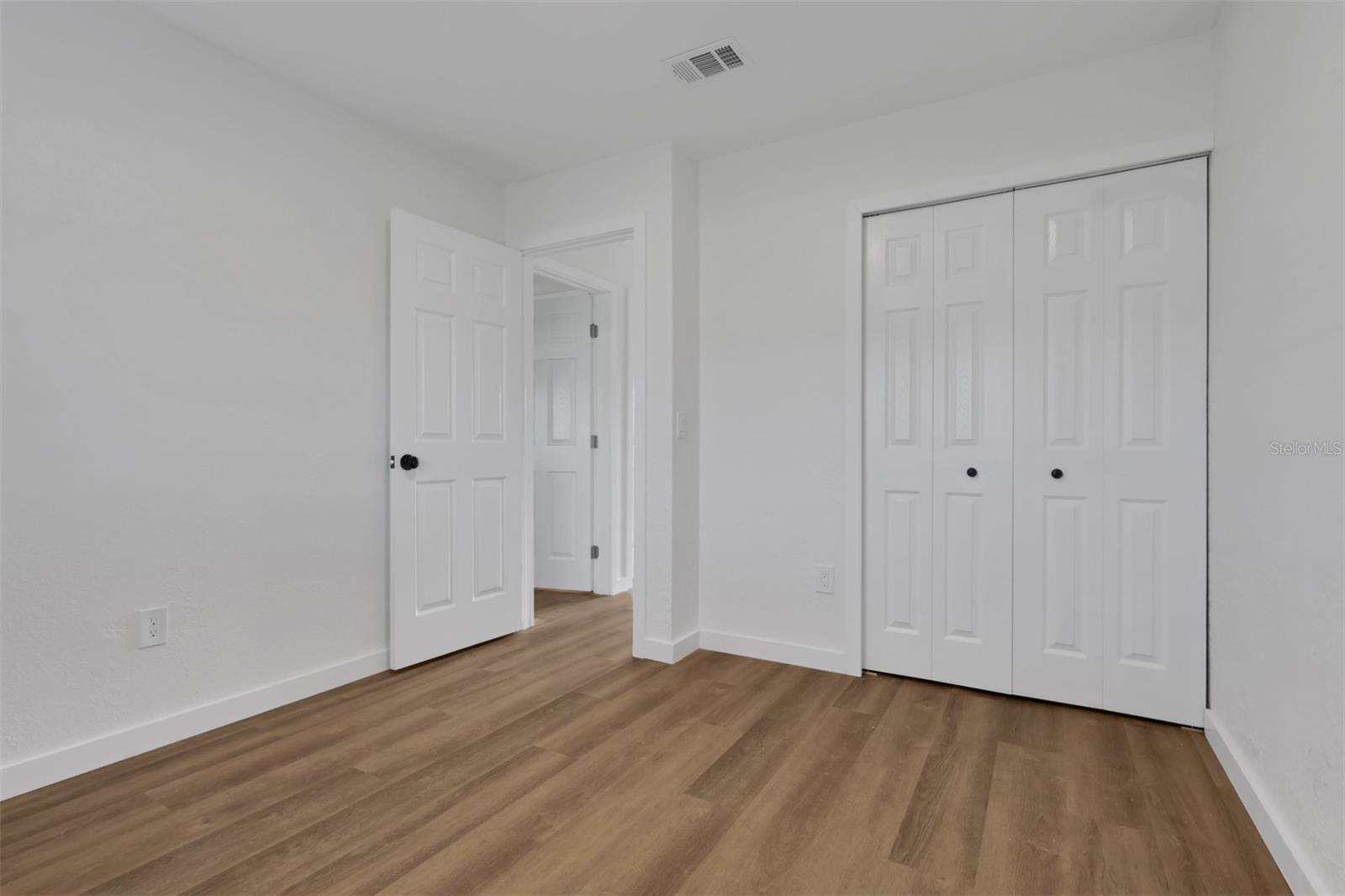 6121 MYRTLEWOOD RD — photo 21