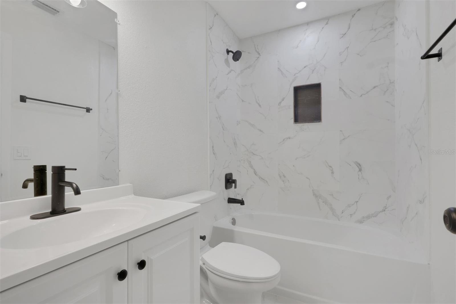 6121 MYRTLEWOOD RD — photo 15