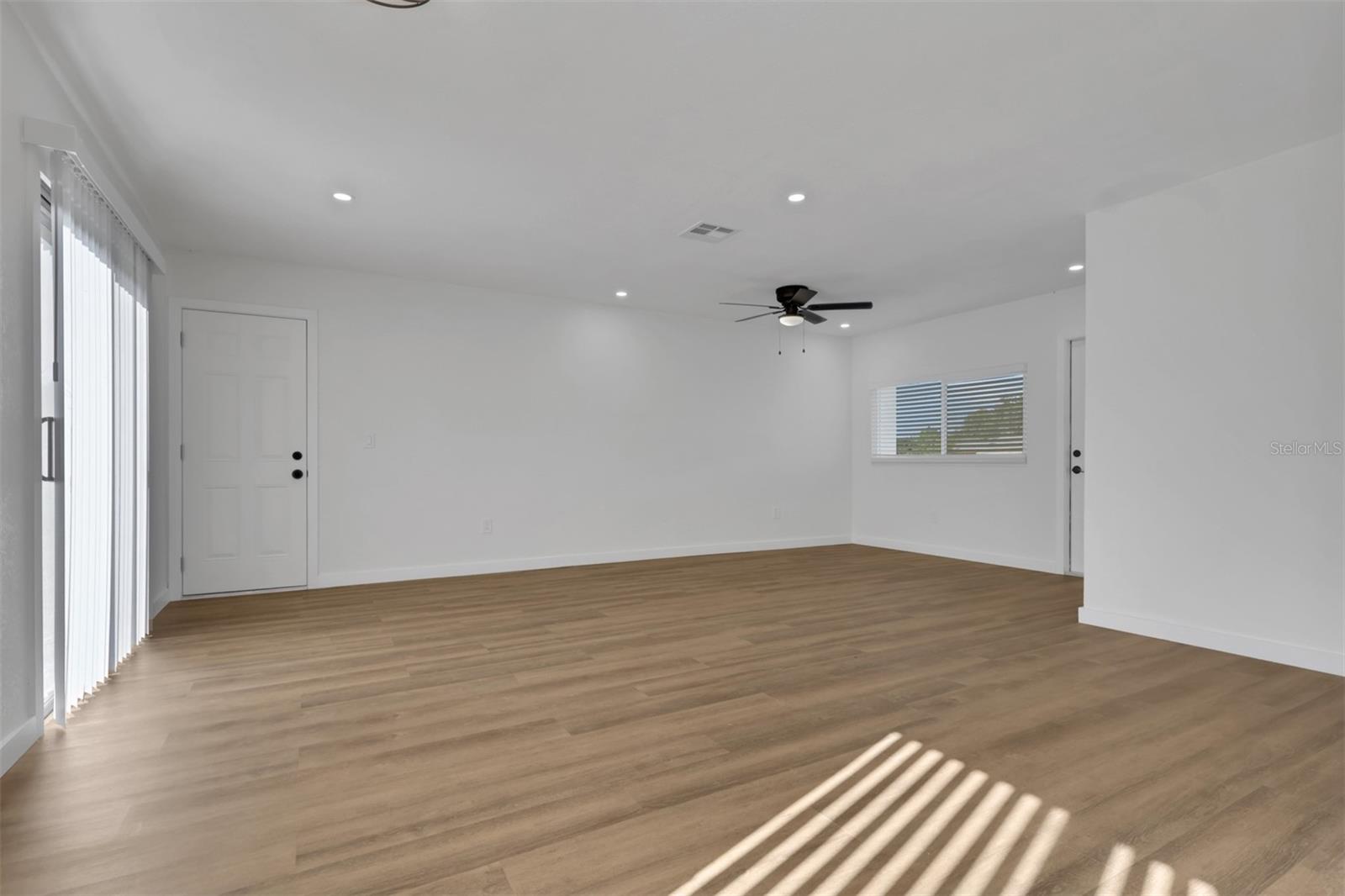 6121 MYRTLEWOOD RD — photo 18