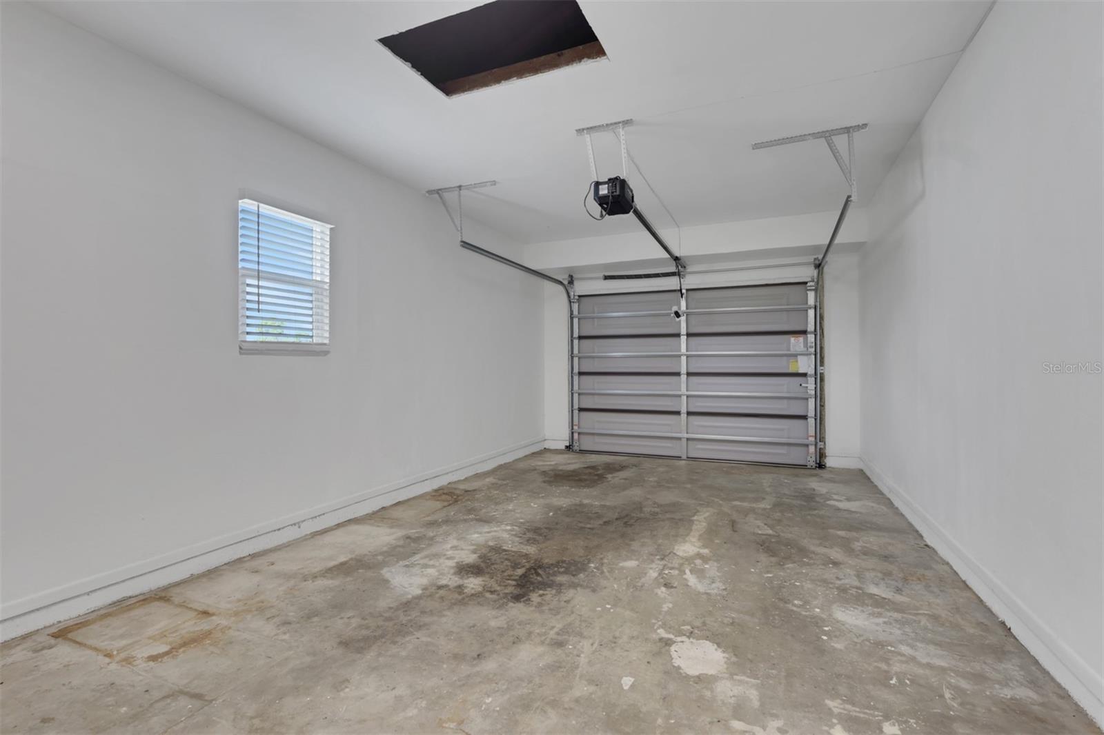 6121 MYRTLEWOOD RD — photo 23