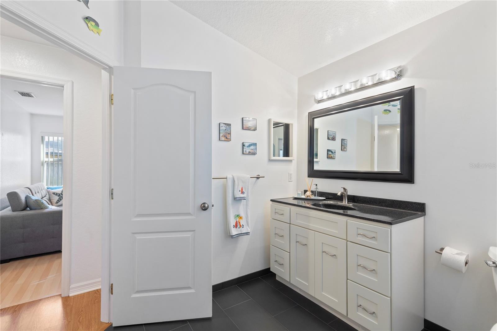 2972 GLENPARK RD — photo 24