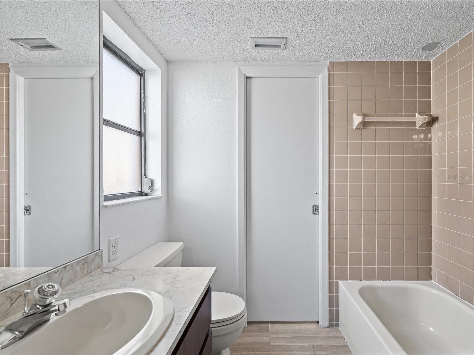 6907 BOTTLE BRUSH DR — photo 29