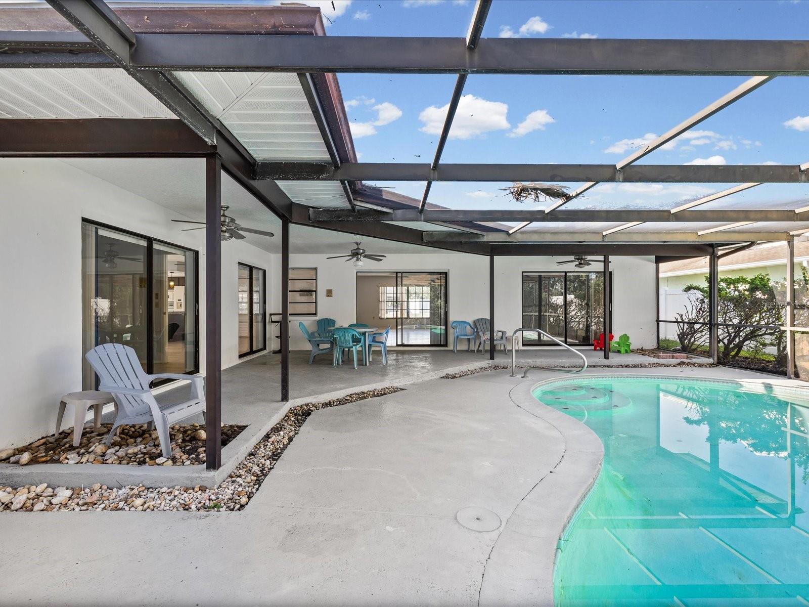 6907 BOTTLE BRUSH DR — photo 34
