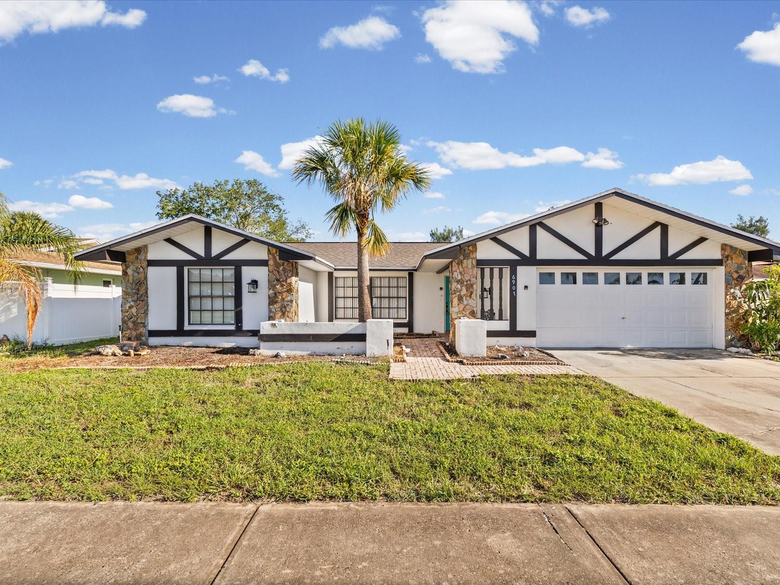 6907 BOTTLE BRUSH DR — photo 41