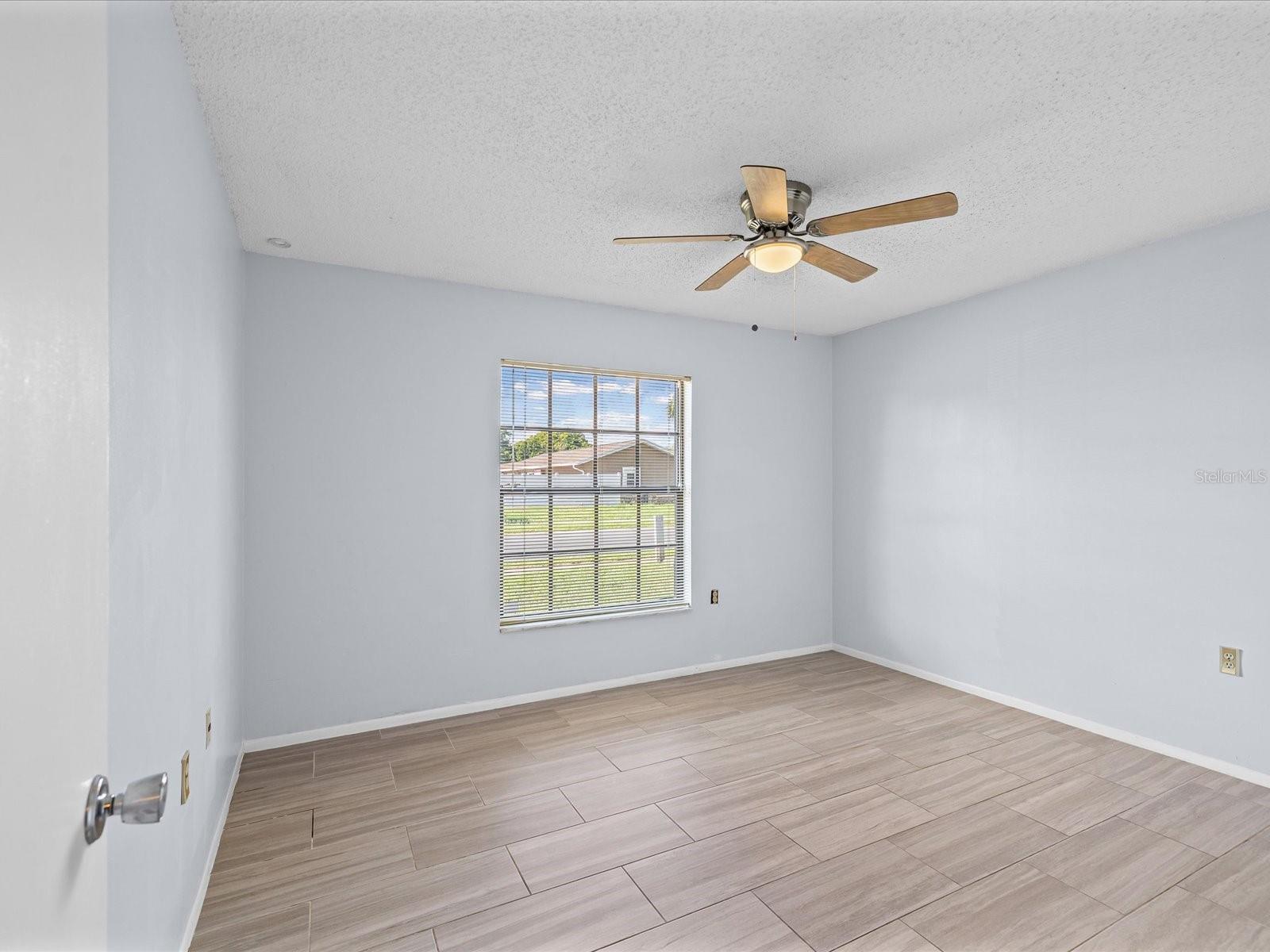 6907 BOTTLE BRUSH DR — photo 30