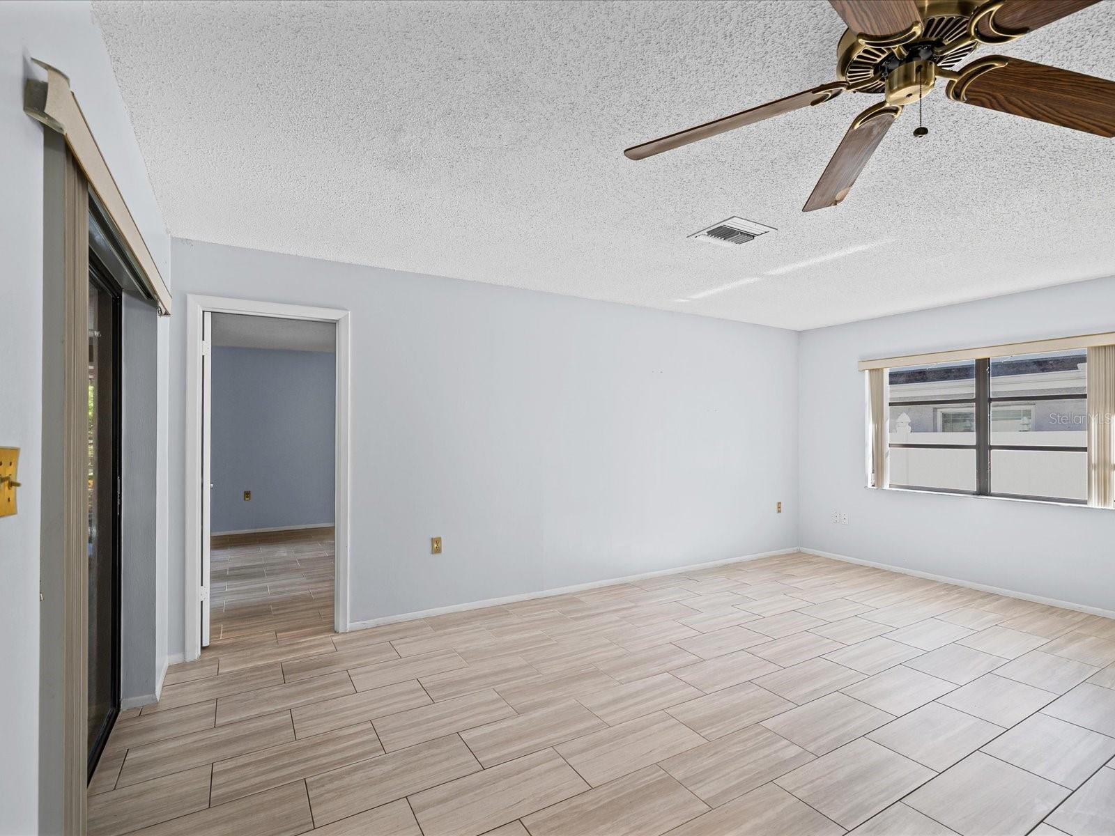6907 BOTTLE BRUSH DR — photo 20