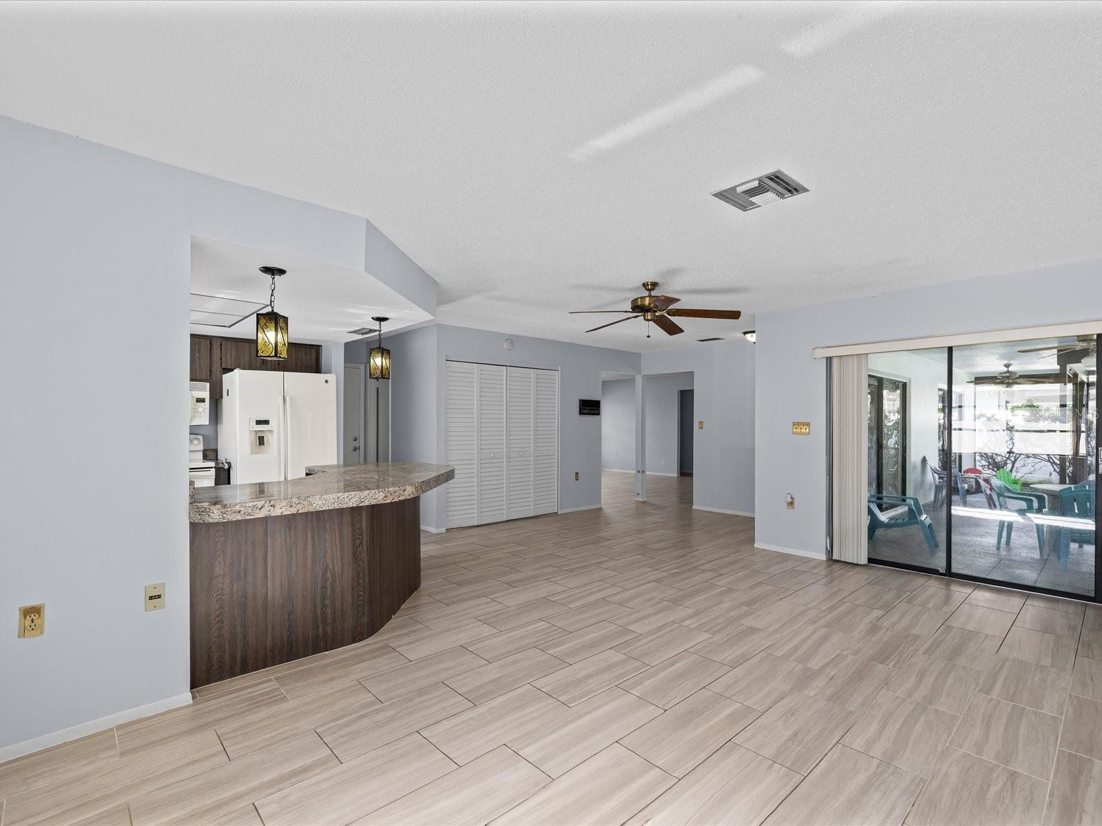 6907 BOTTLE BRUSH DR — photo 17
