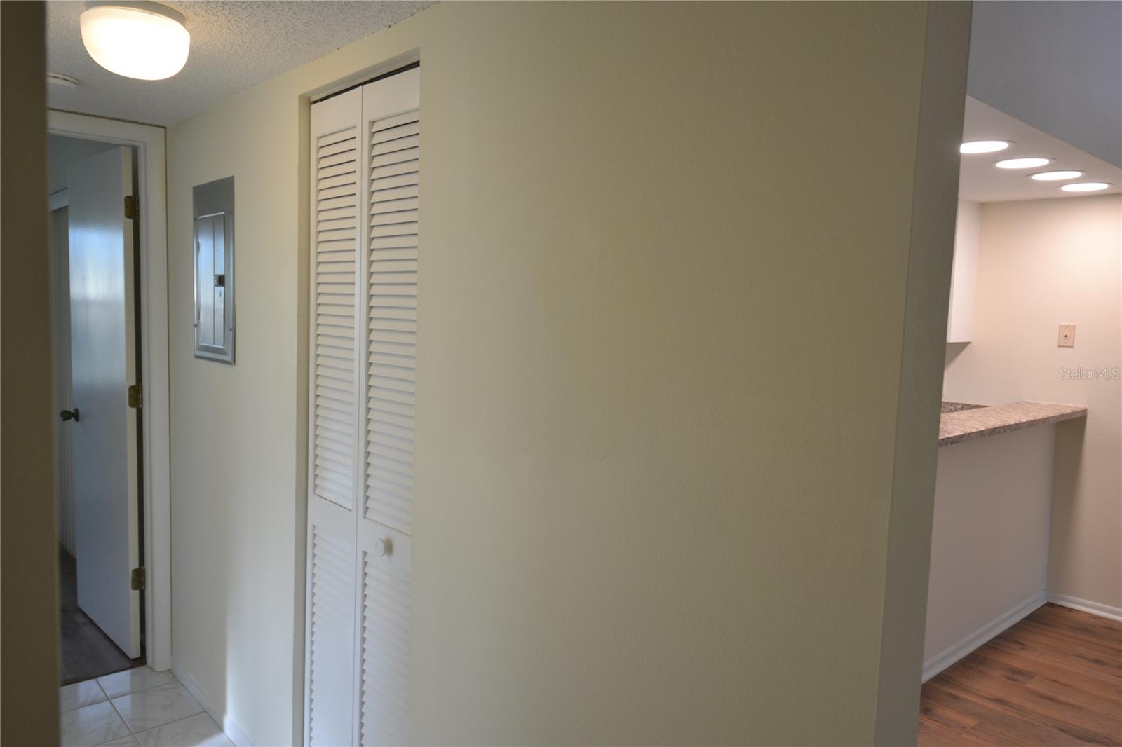 226 WOODLAKE WYNDE — photo 8