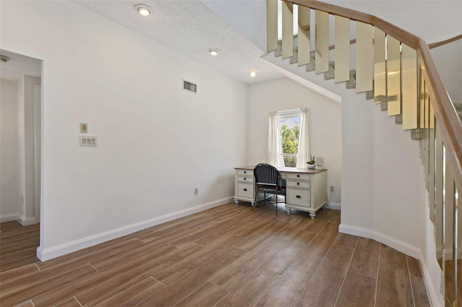 290 BAYSIDE DR — photo 16