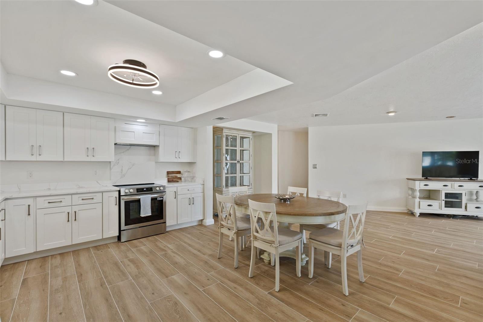 290 BAYSIDE DR — photo 12