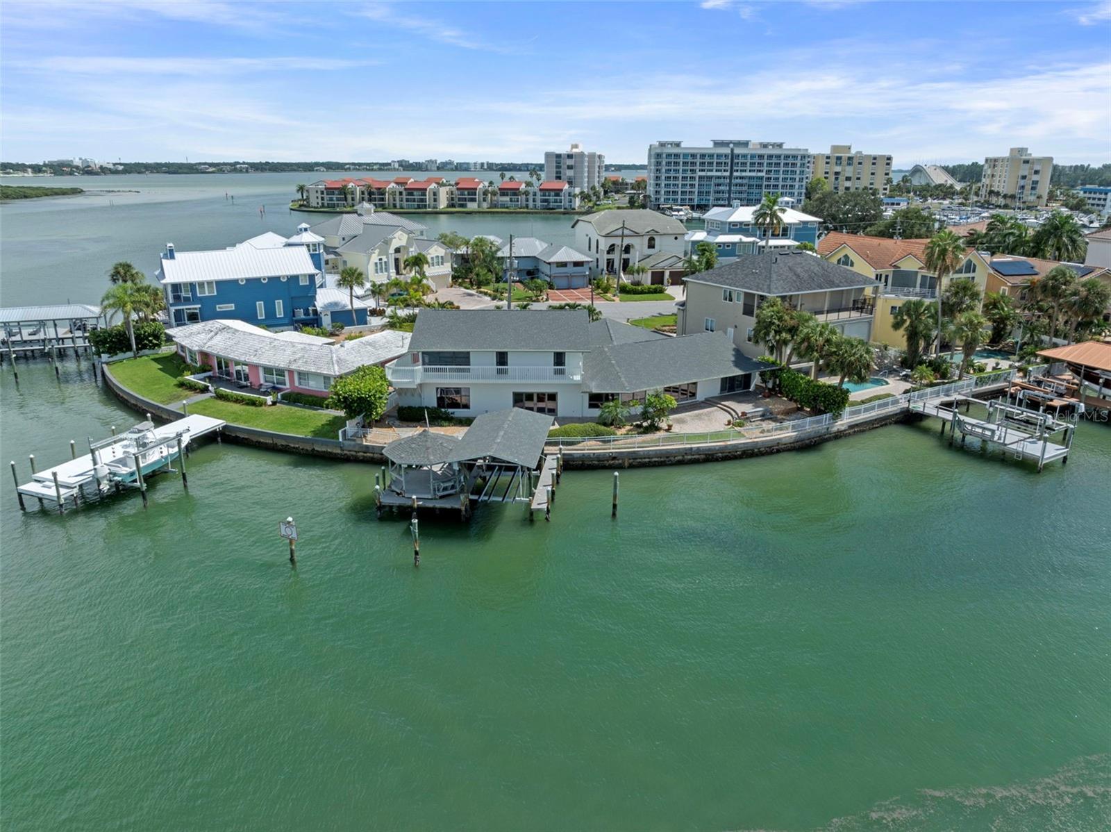 290 BAYSIDE DR — photo 5